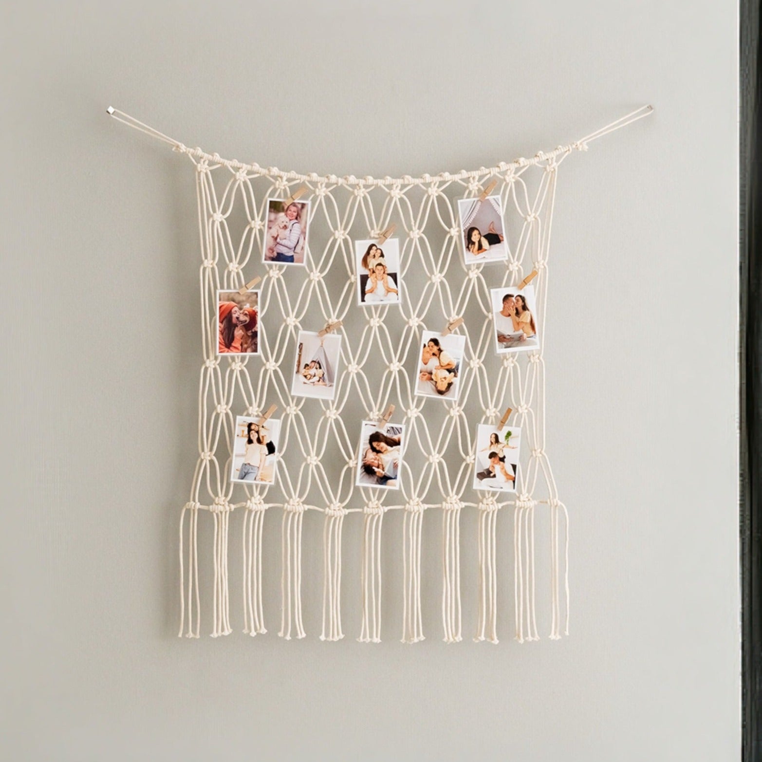 Macrame Photo Grid – Boho Hanging Net for Wall Display I19