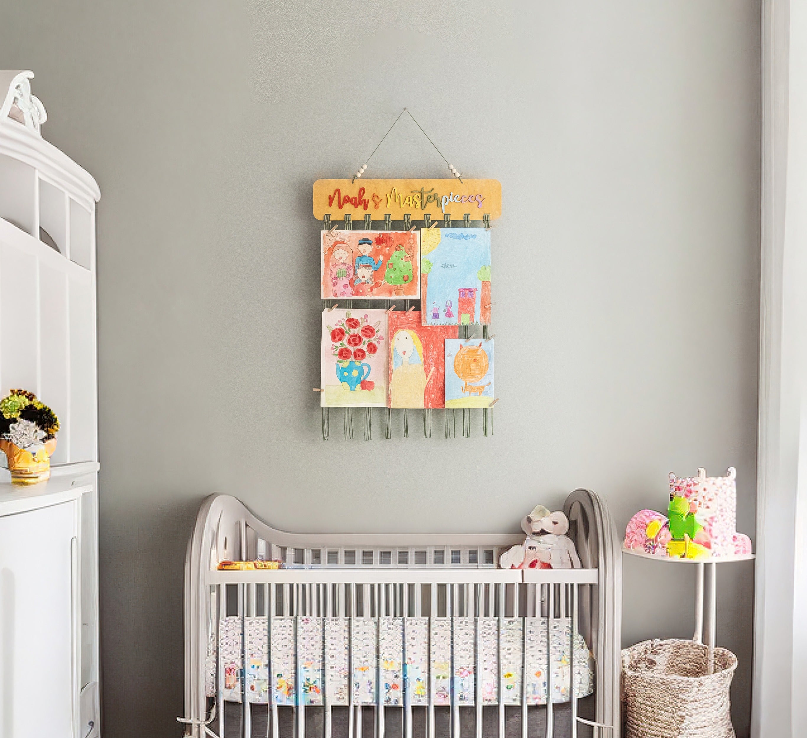 Personalized Kids' Art Display Hanger – Macrame Wall Organizer I28