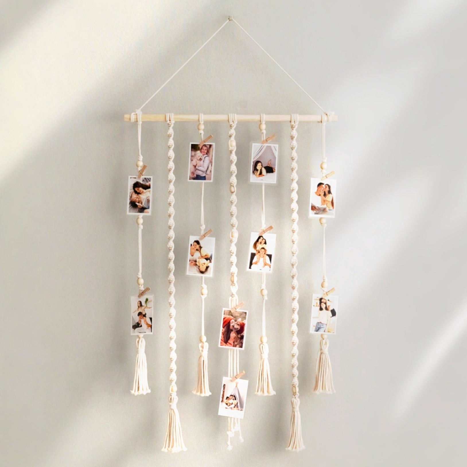 Macrame Photo Display – Boho Picture Wall Hanging with Clips I55