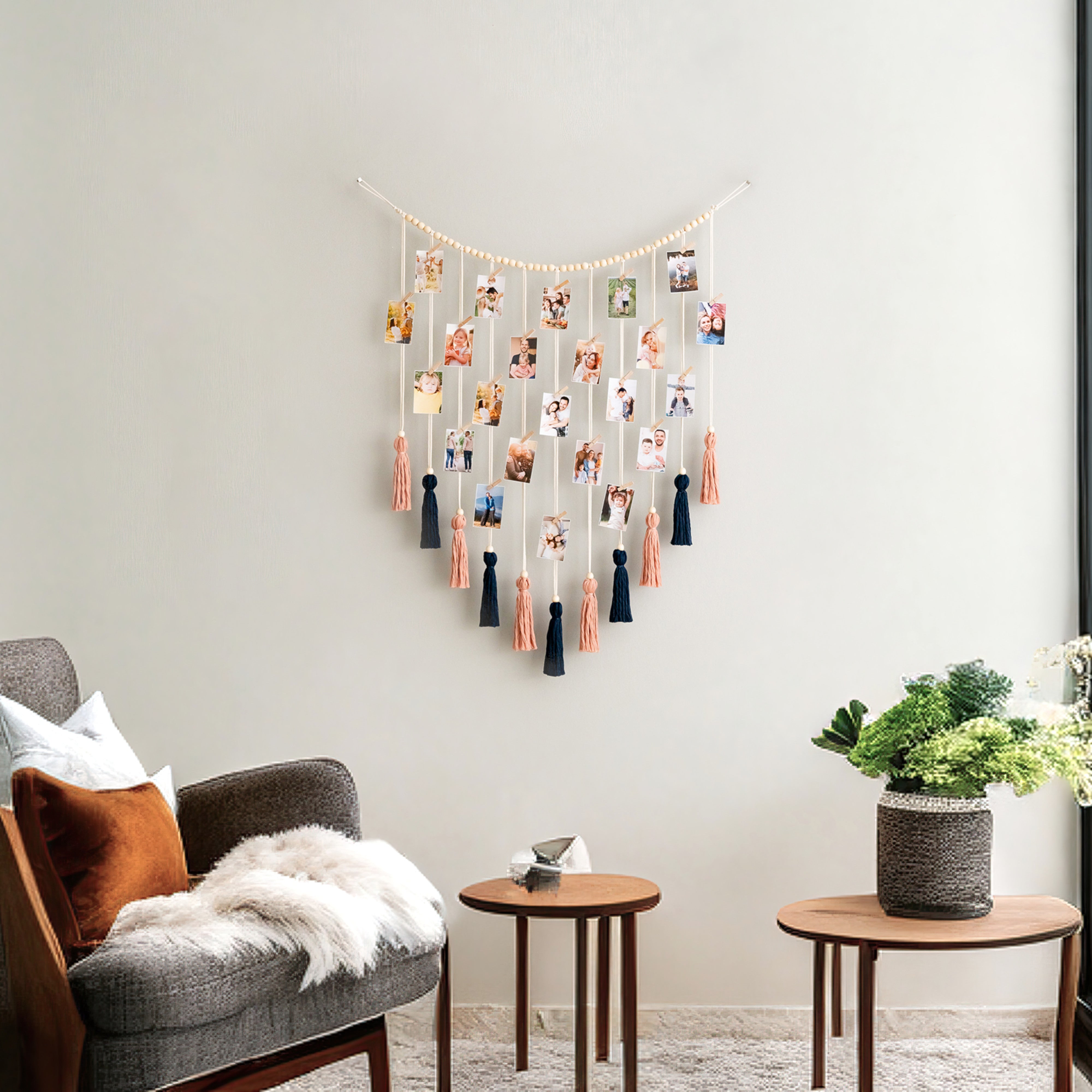 Macrame Photo Hanger – Boho Wall Display for Pictures I75