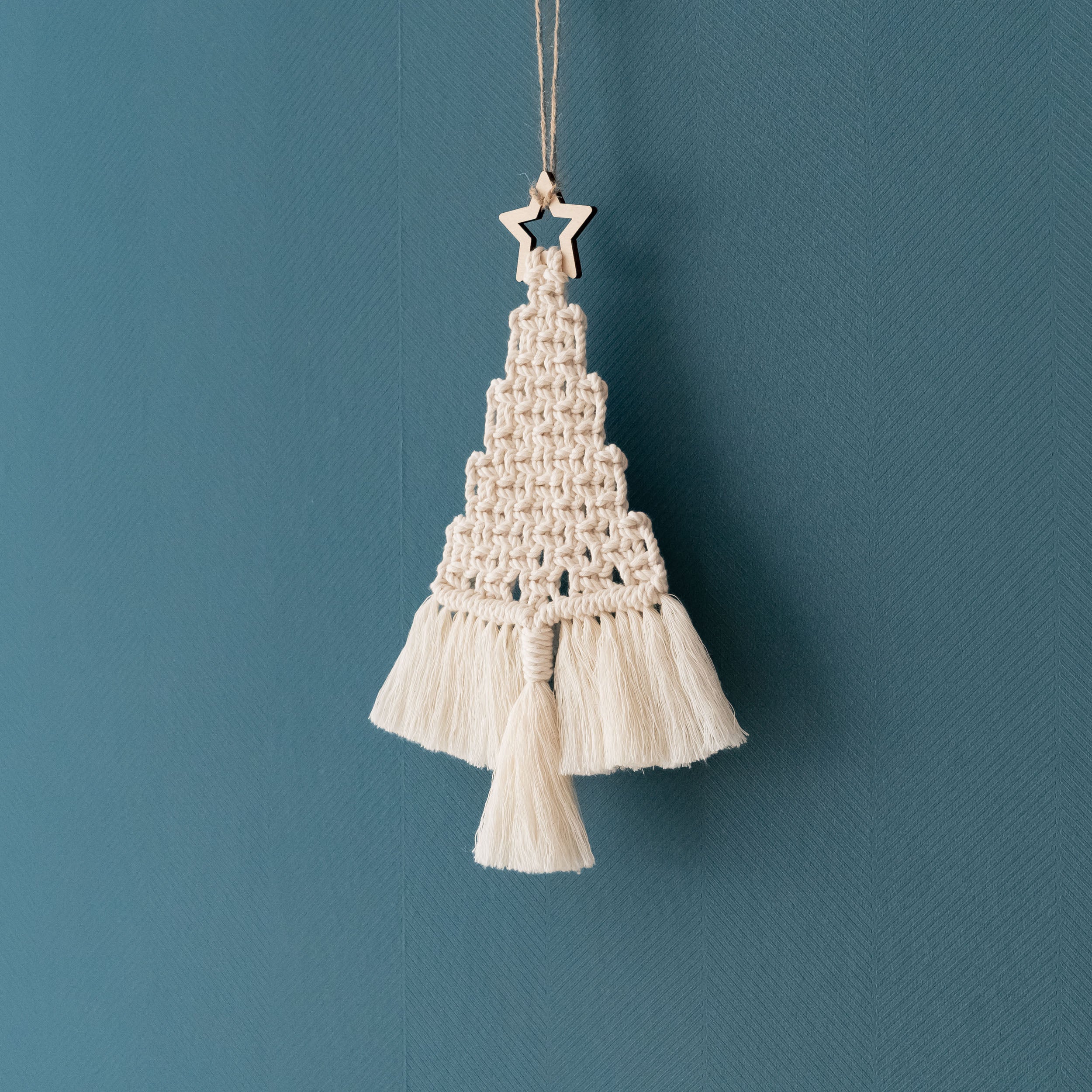 Macrame Honeycomb Tree Ornament – Boho Cotton Yarn Holiday Decor X05