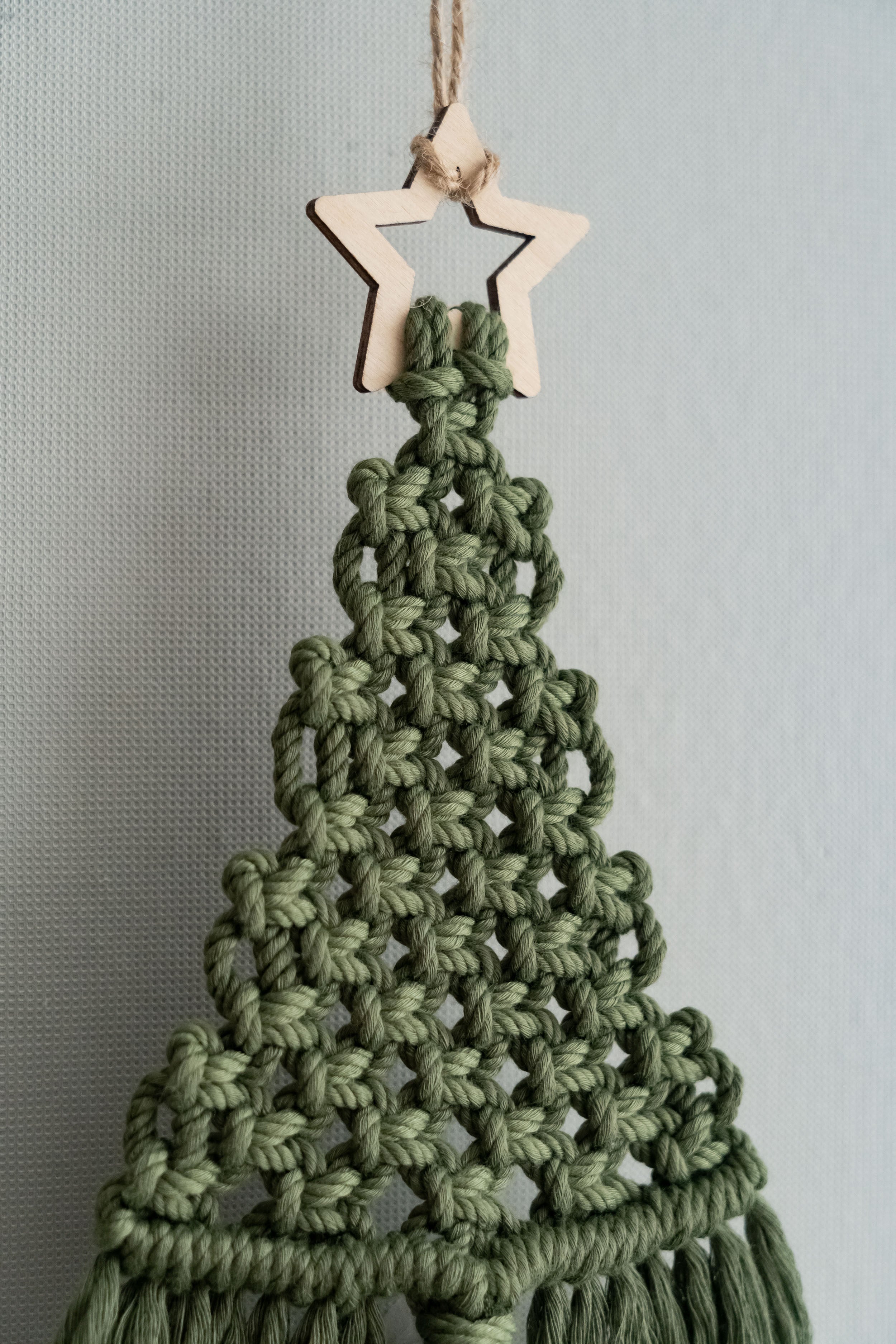 Macrame Honeycomb Tree Ornament – Boho Cotton Yarn Holiday Decor X05