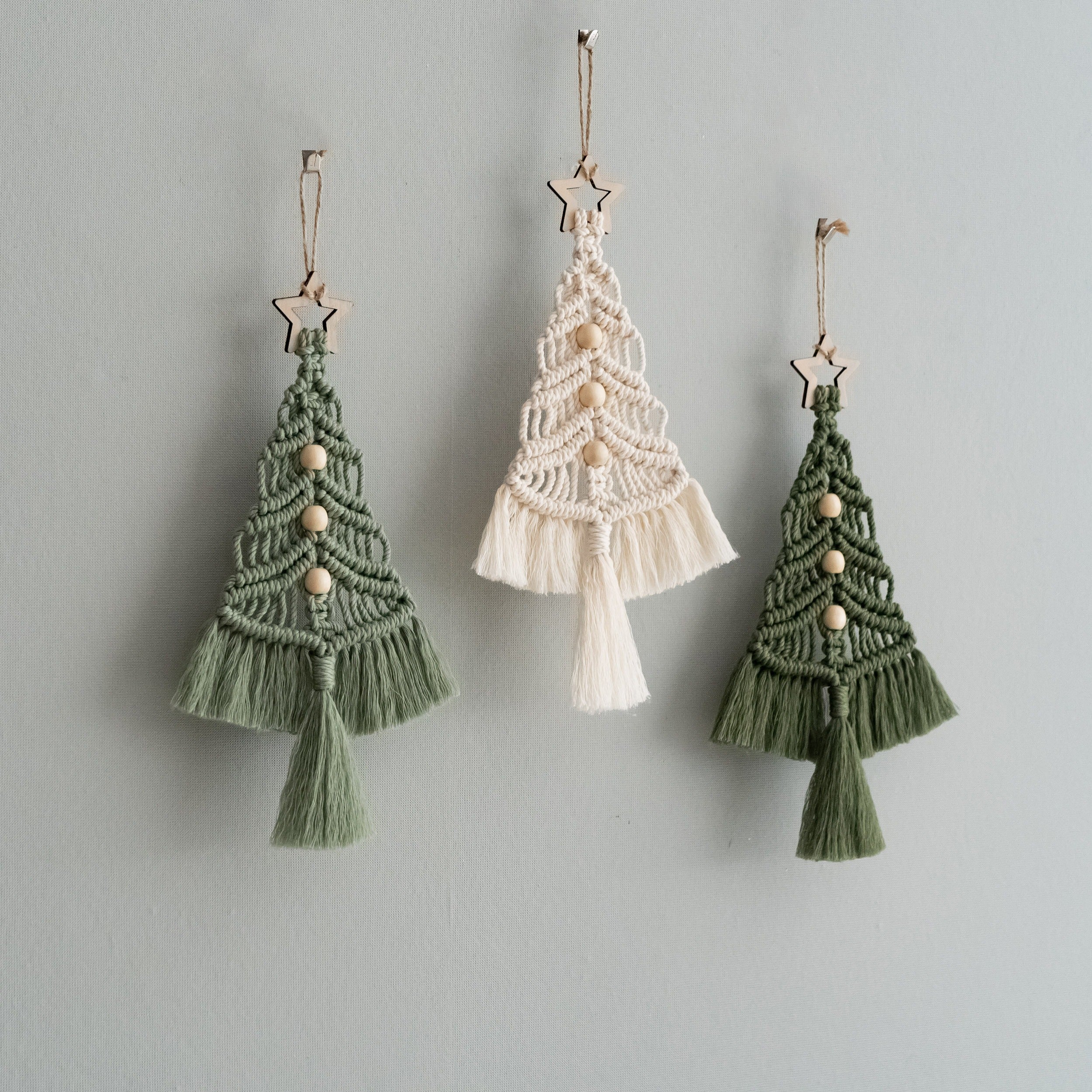 Macrame Christmas Tree Wall Hanging for Festive Holiday Decor