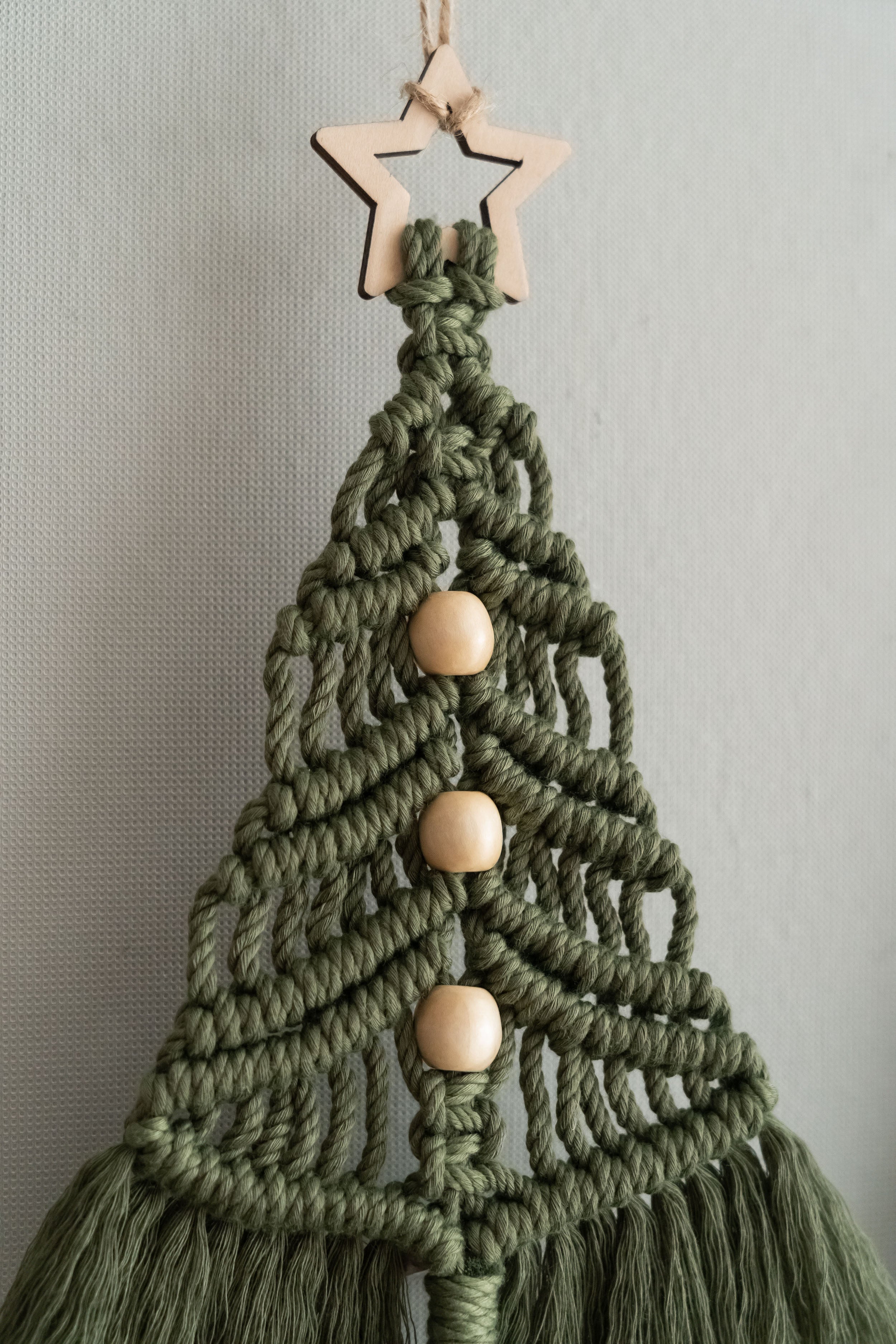 Macrame Christmas Tree Wall Hanging for Festive Holiday Decor X19