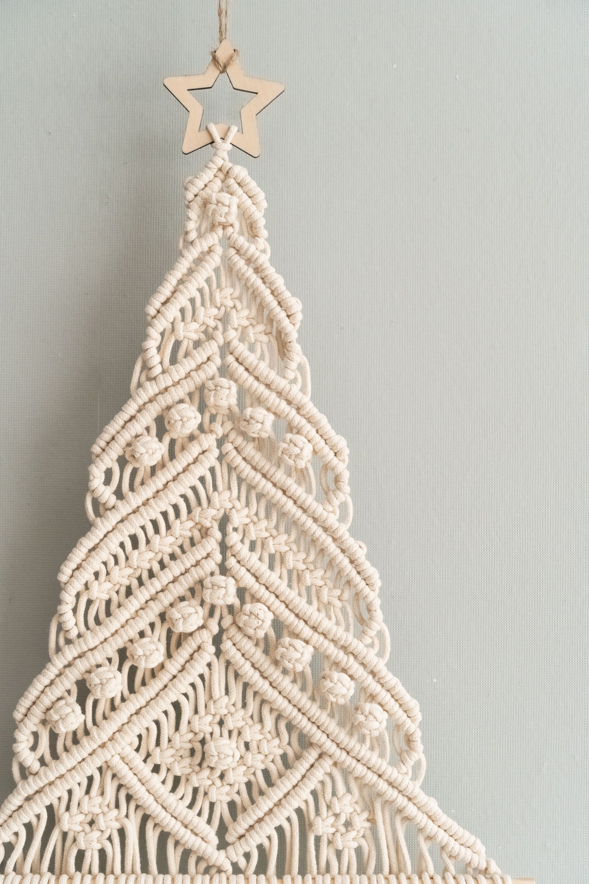 Macrame Christmas Tree Pattern for DIY Holiday Decor and Crafts P57