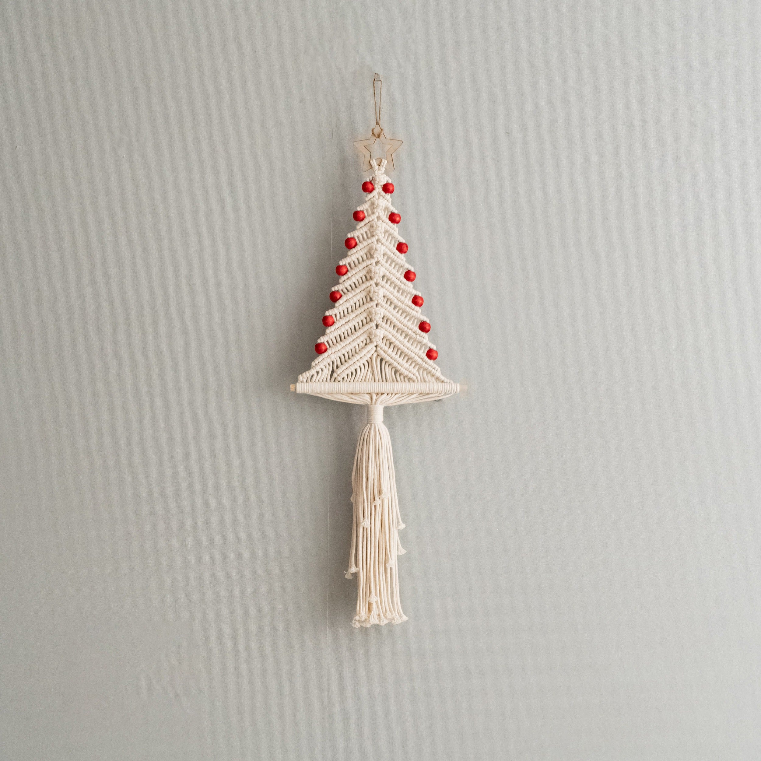 Macrame Christmas Tree with Red Beads – Boho Wall Decor Gift X62