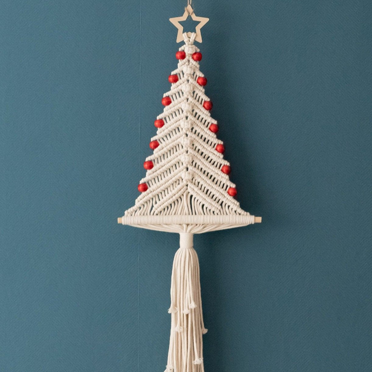 Macrame Christmas Tree with Red Beads – Boho Wall Decor Gift X62