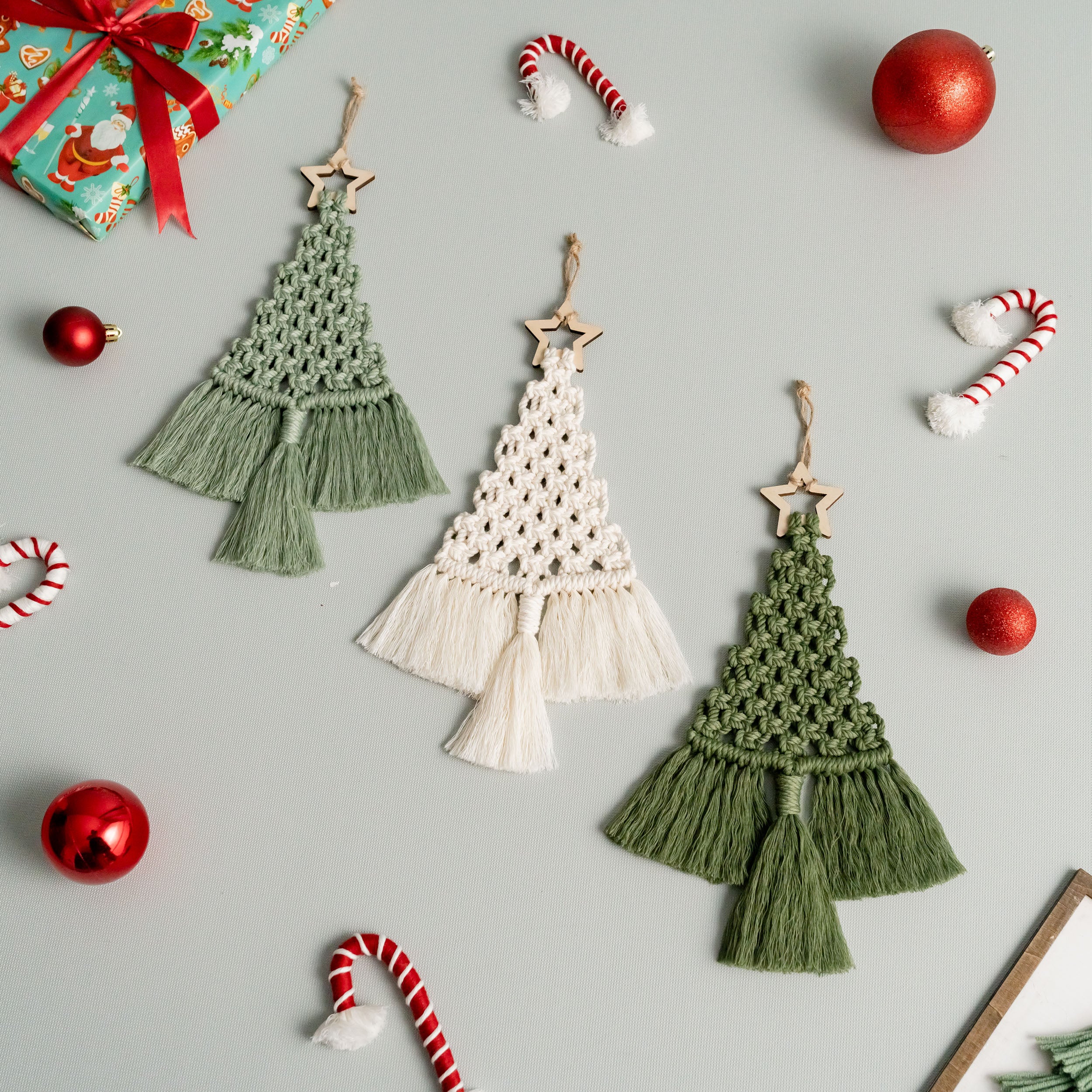 Macrame Honeycomb Tree Ornament – Boho Cotton Yarn Holiday Decor X05