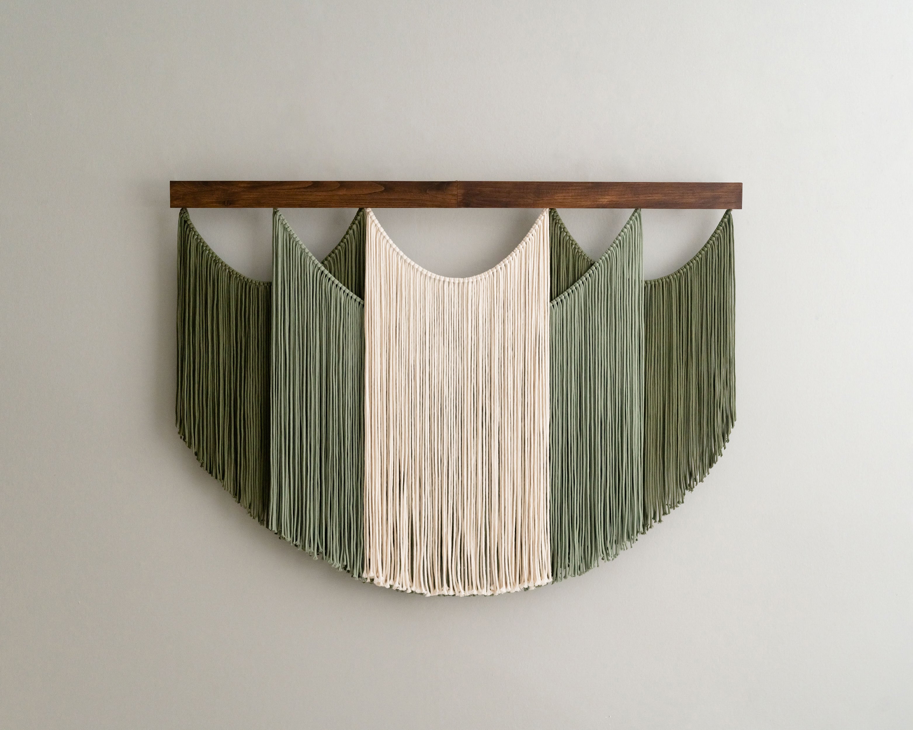Bohemian Macrame Wall Hanging – Soft Layers Fiber Wall Art Decor V29