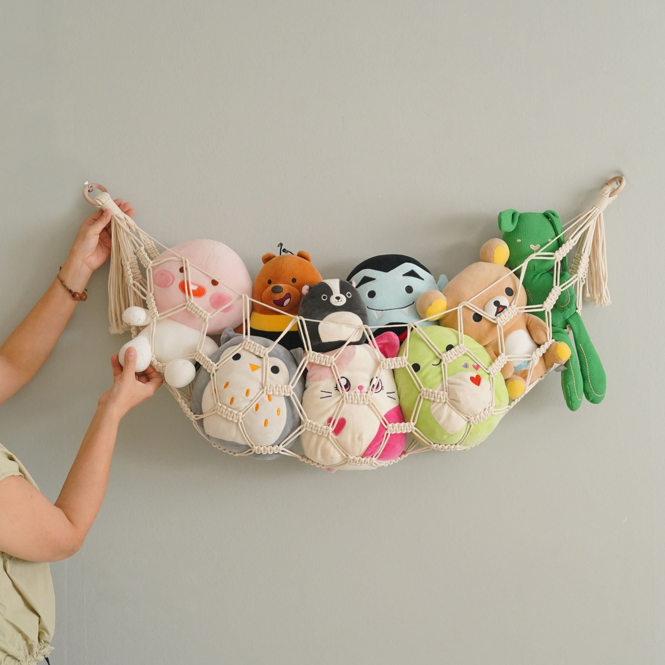 Macrame Toy Hammock for Stuffed Toys - Plush Rope Wall Organizer I25