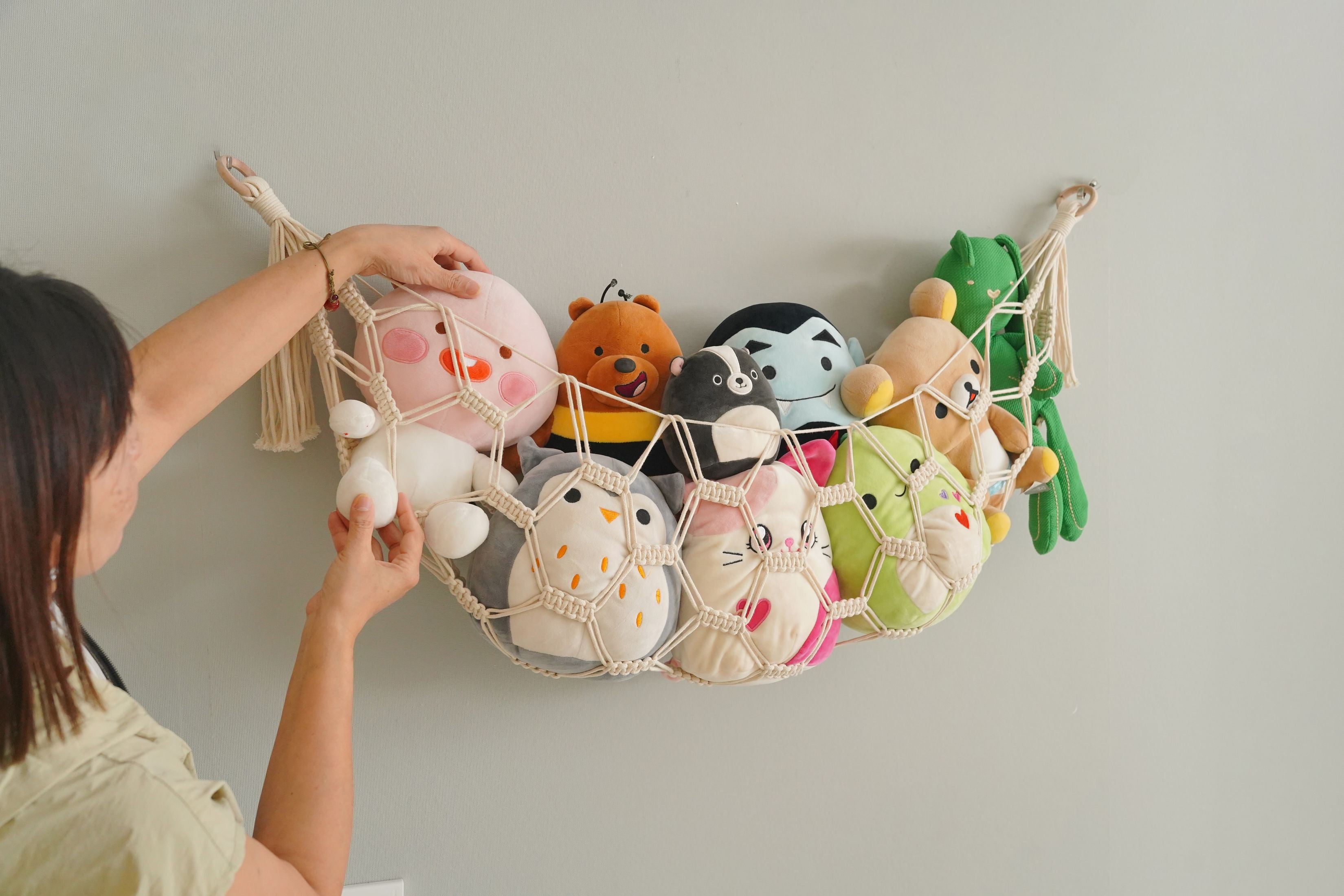 Macrame Toy Hammock for Stuffed Toys - Plush Rope Wall Organizer I25