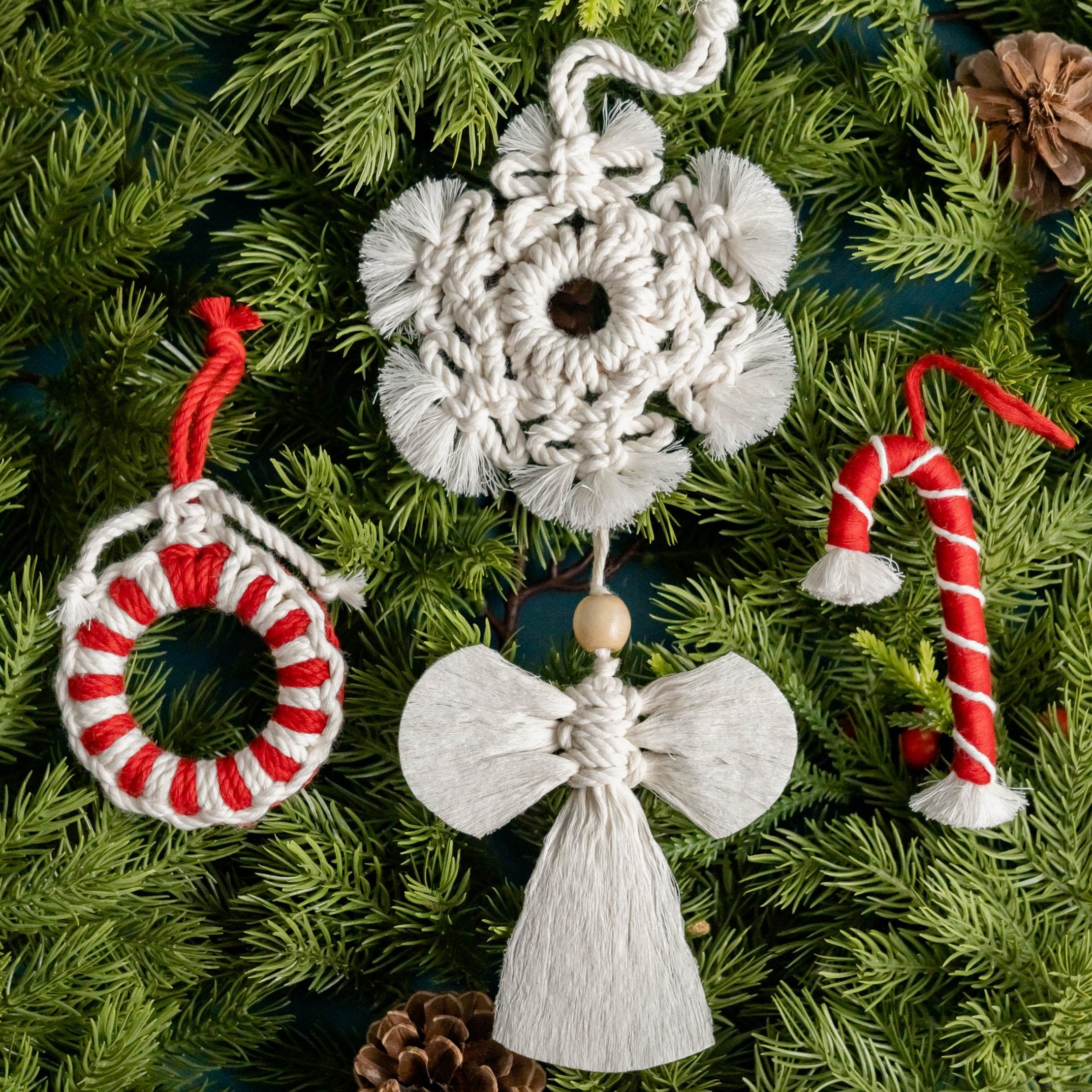 Macrame Christmas Ornaments Set – Boho Holiday Tree Decorations X06