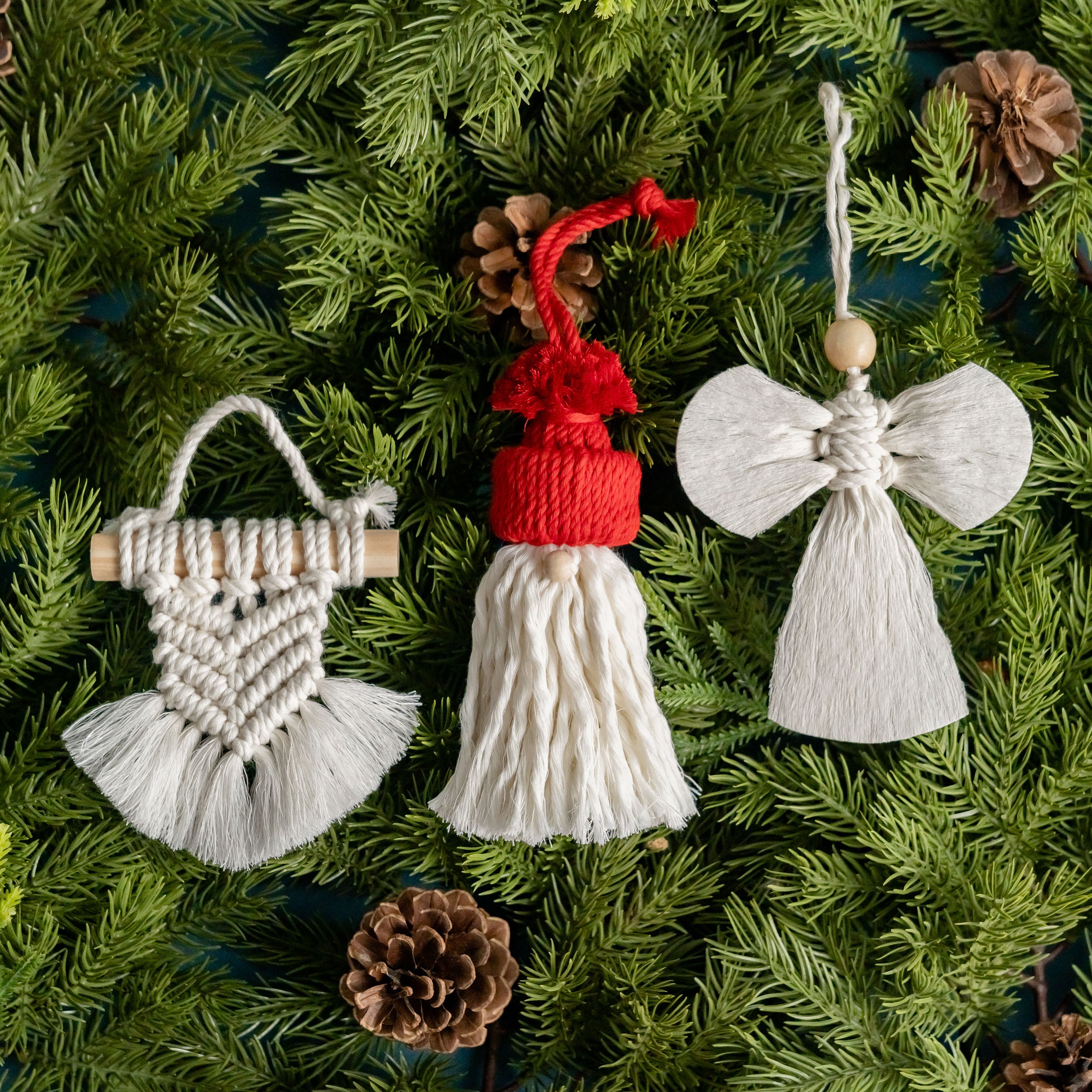 Macrame Christmas Ornaments Set – Boho Holiday Tree Decorations X06