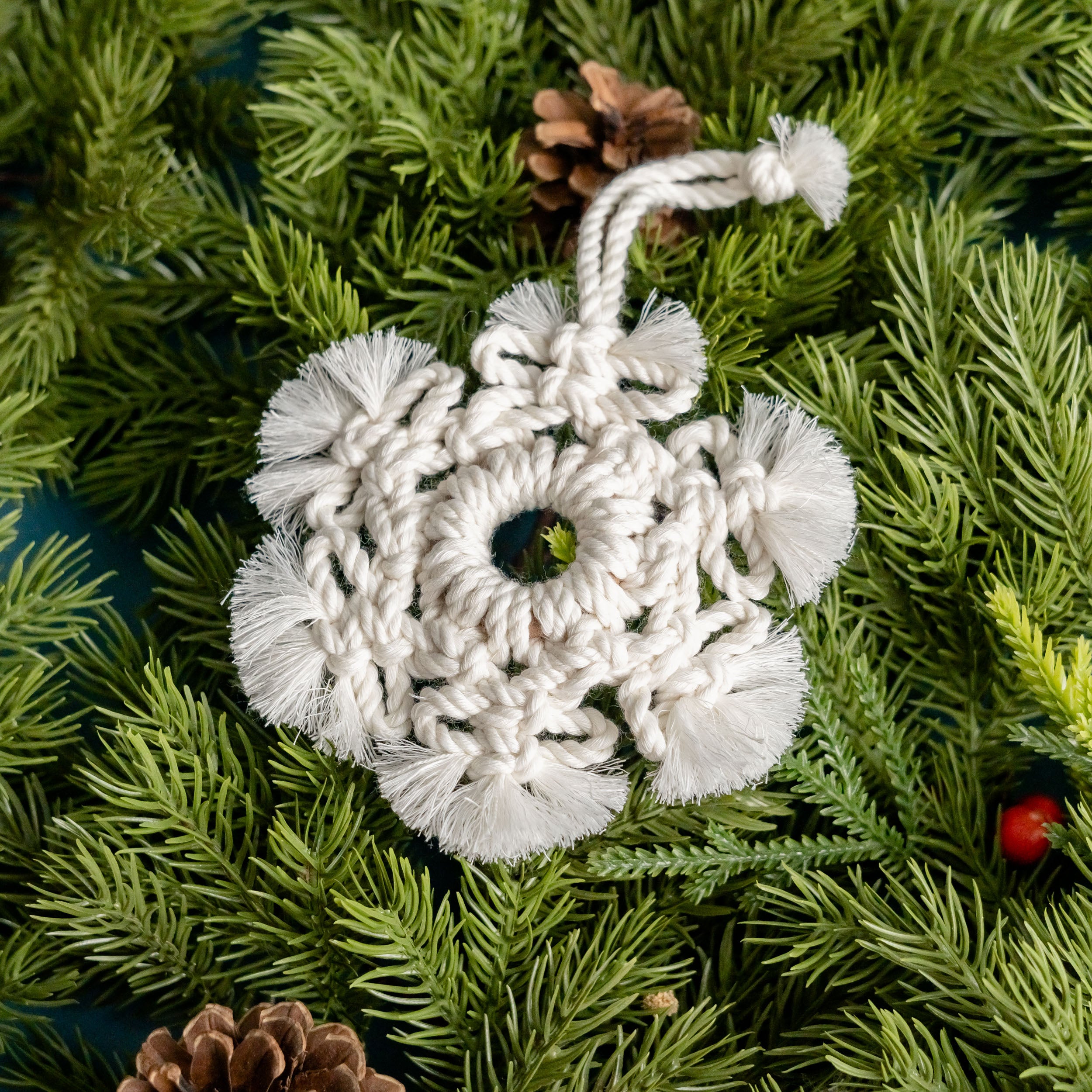 Macrame Christmas Ornaments Set – Boho Holiday Tree Decorations X06