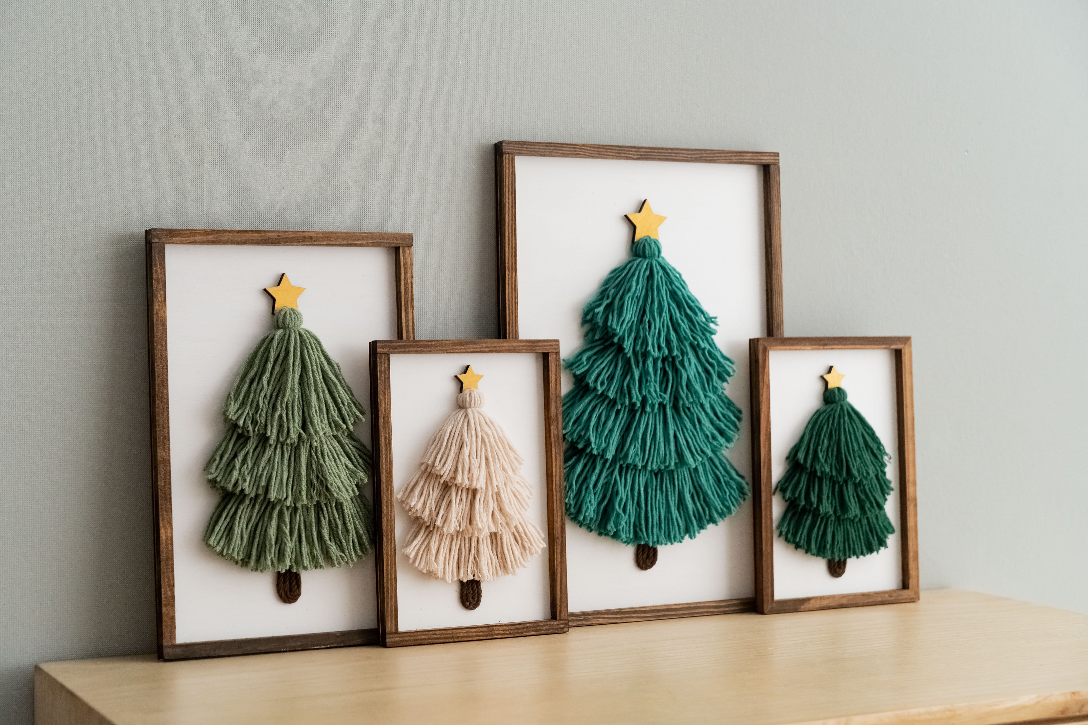 Framed Macrame Christmas Tree – Yarn Decor for Holiday Table V23