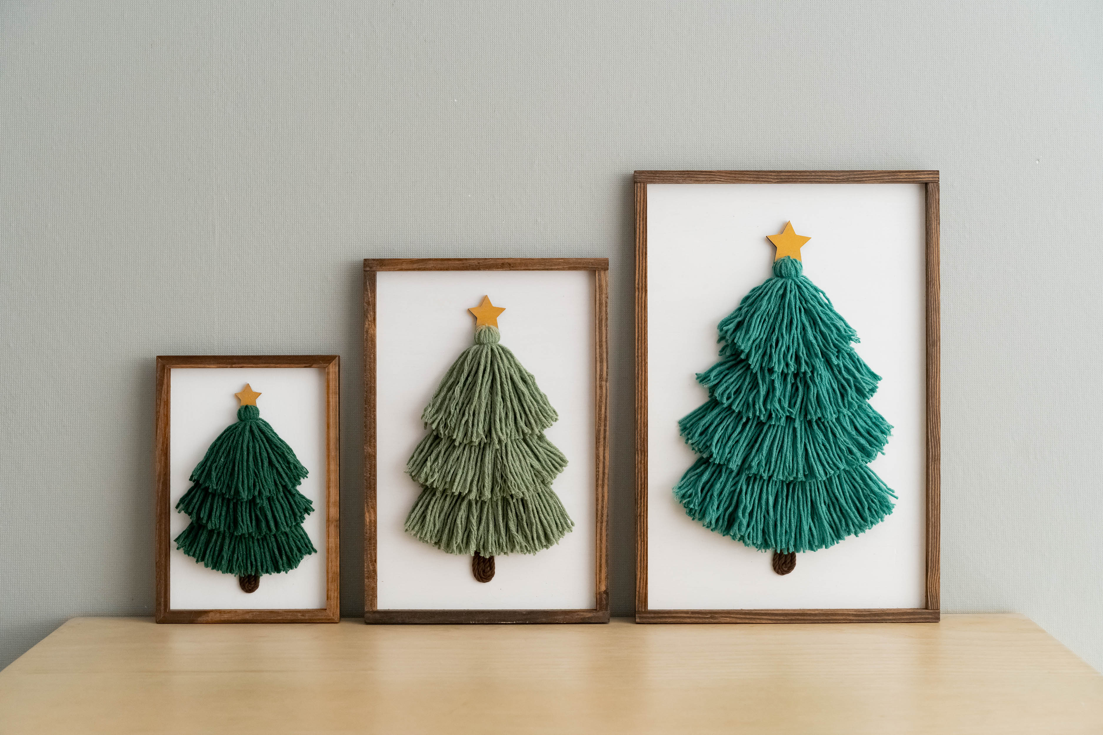 Framed Macrame Christmas Tree – Yarn Decor for Holiday Table V23