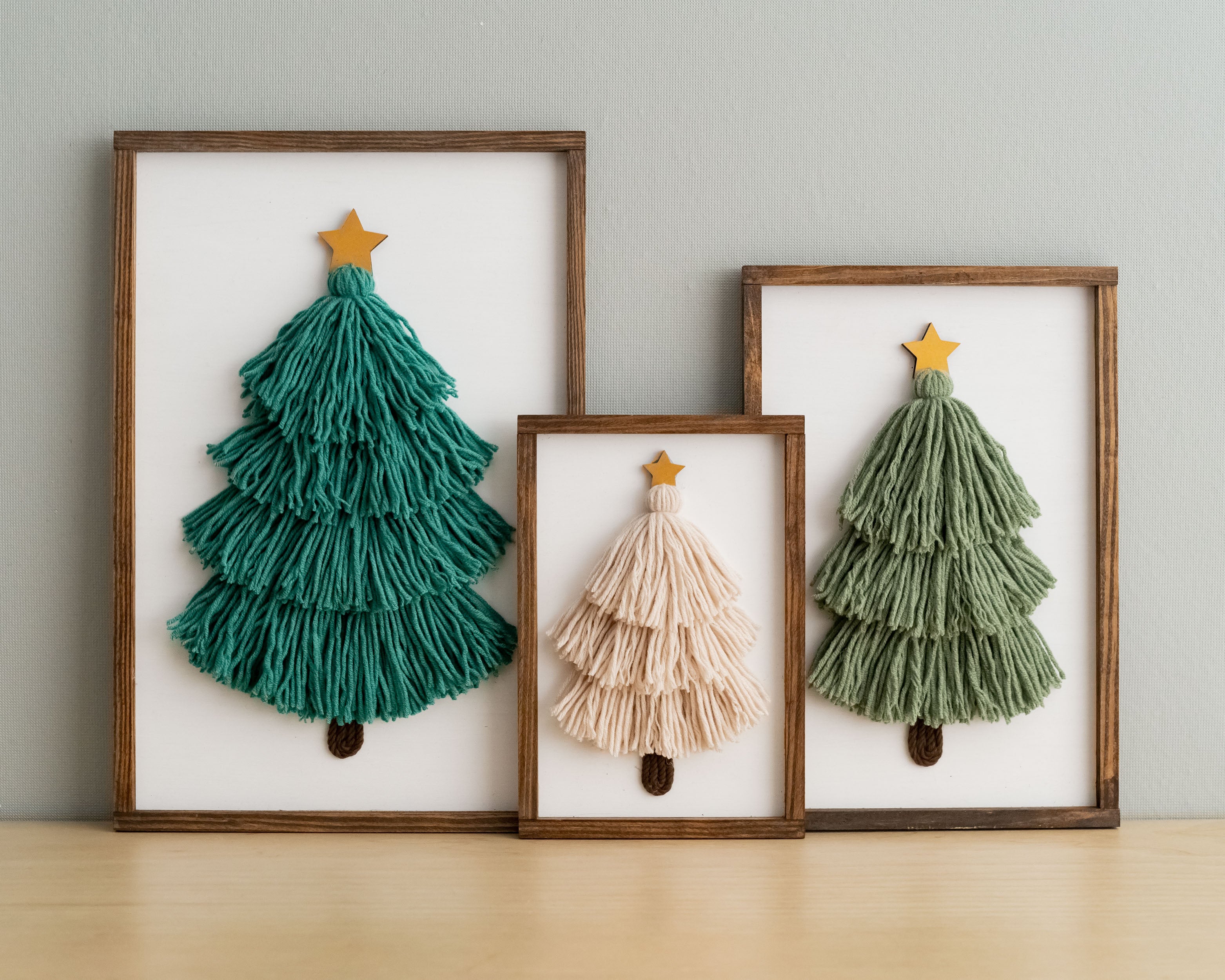 Framed Macrame Christmas Tree – Yarn Decor for Holiday Table V23