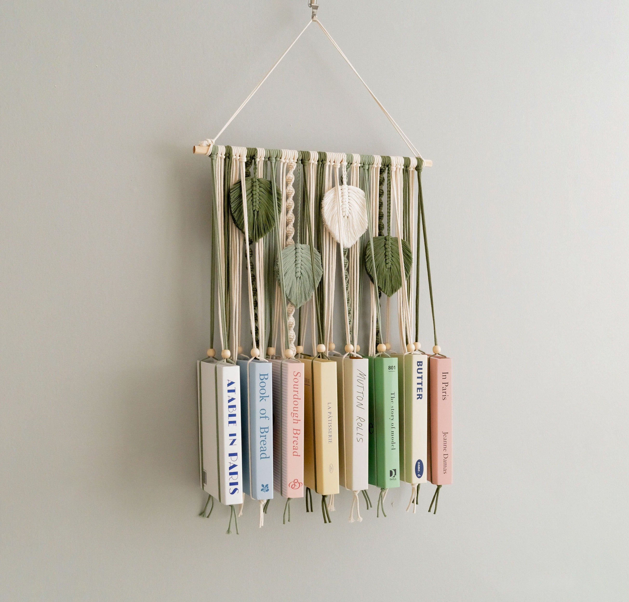 Macrame Book Organizer – Hanging Wall Bookshelf for Kids Room I62