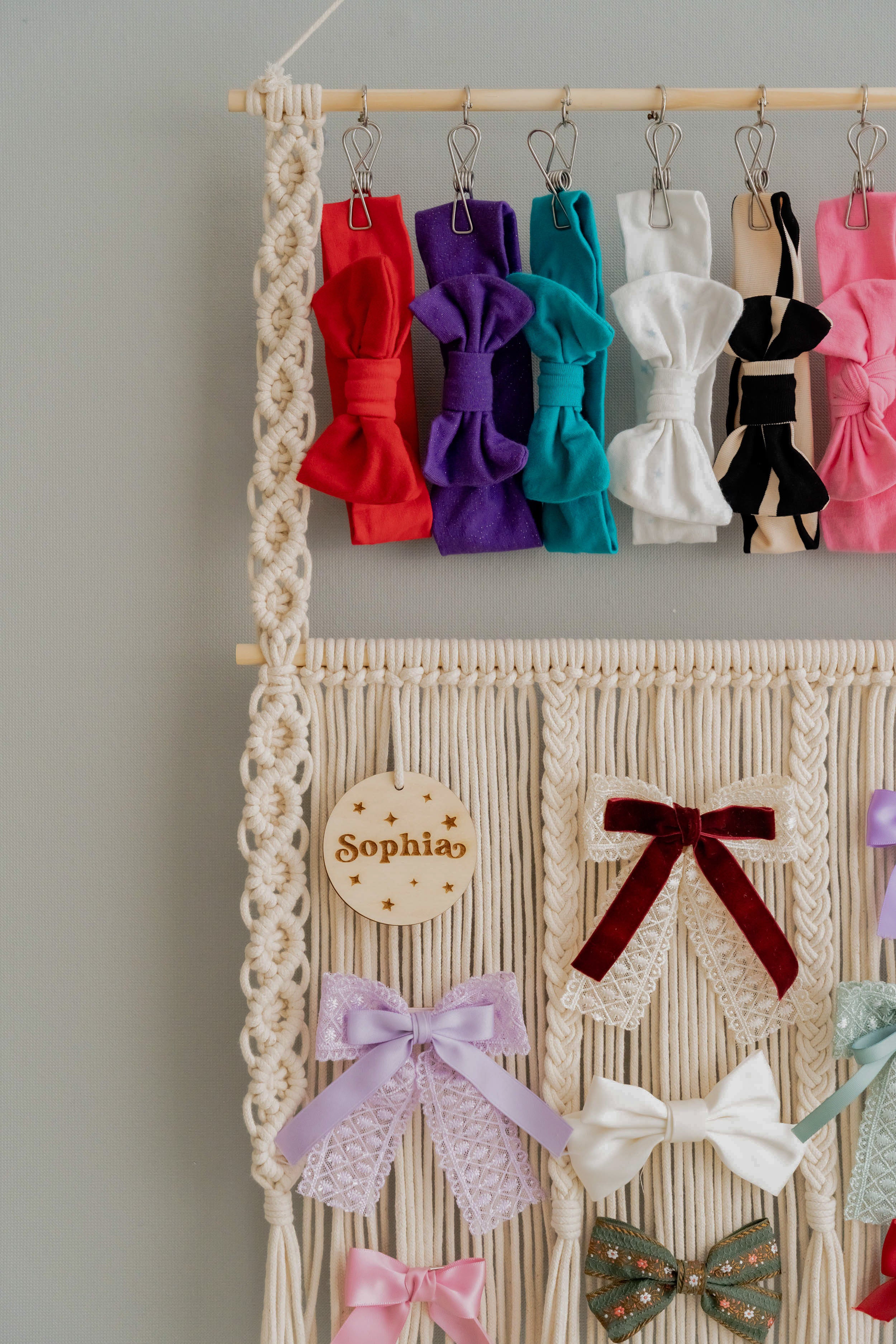 Macrame Hair Bow Holder – Personalized Boho Wall Bow Organizer I59