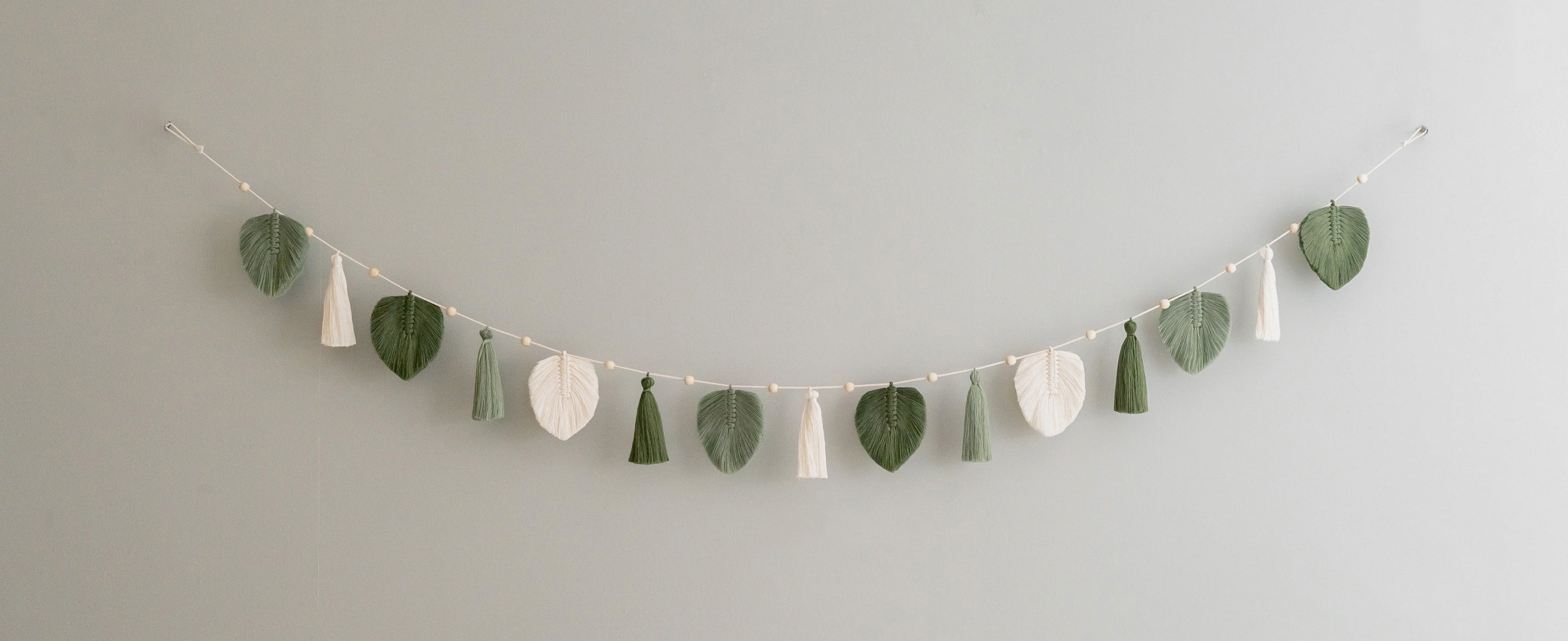 Macrame Leaf Garland – Boho Tassel Cotton Wall Decor L38