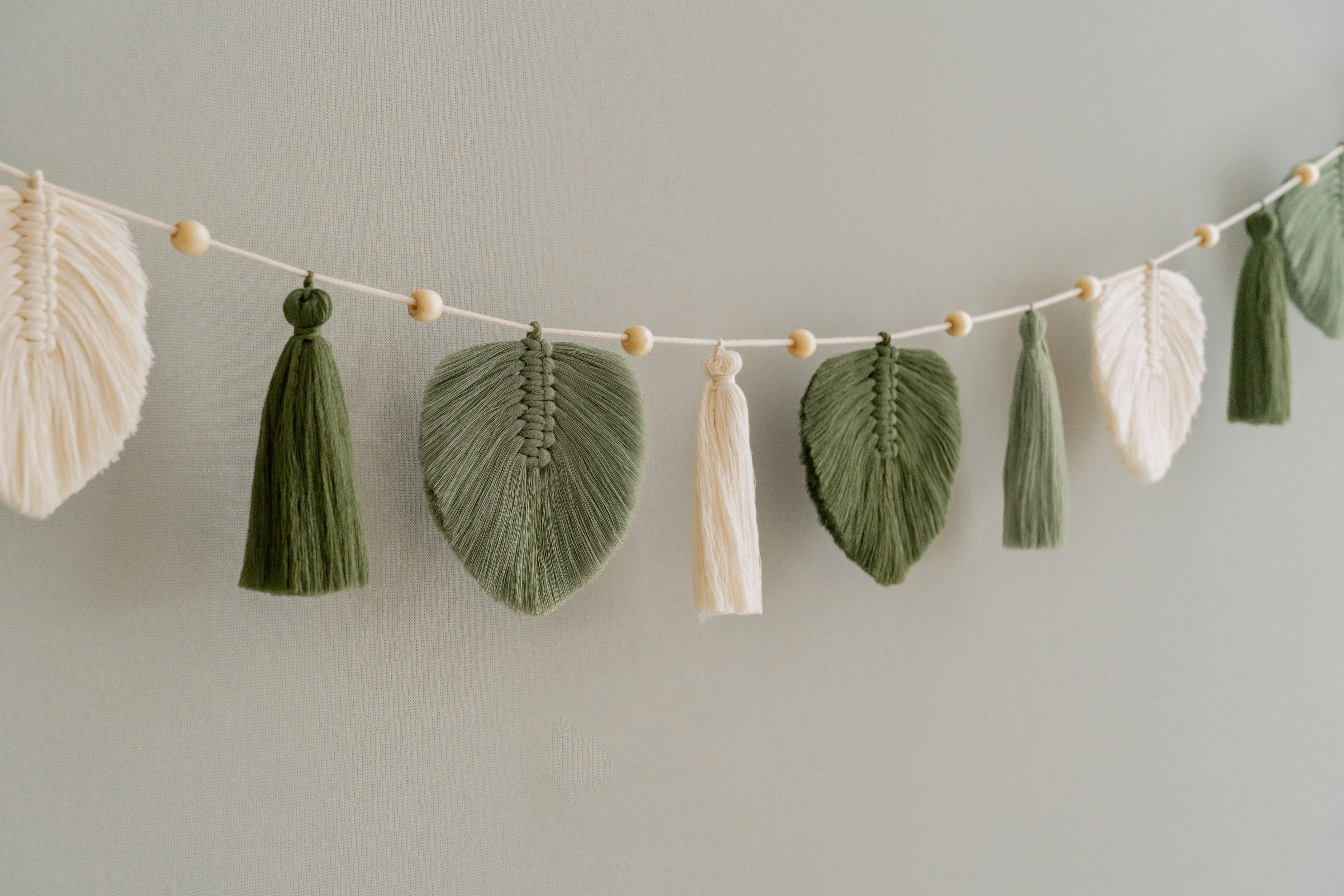 Macrame Leaf Garland – Boho Tassel Cotton Wall Decor L38
