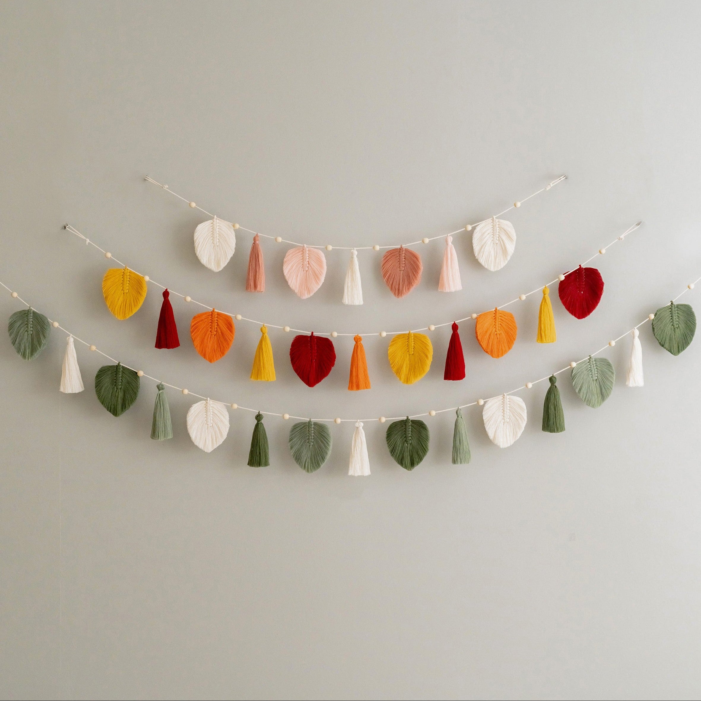 Macrame Leaf Garland – Boho Tassel Cotton Wall Decor L38
