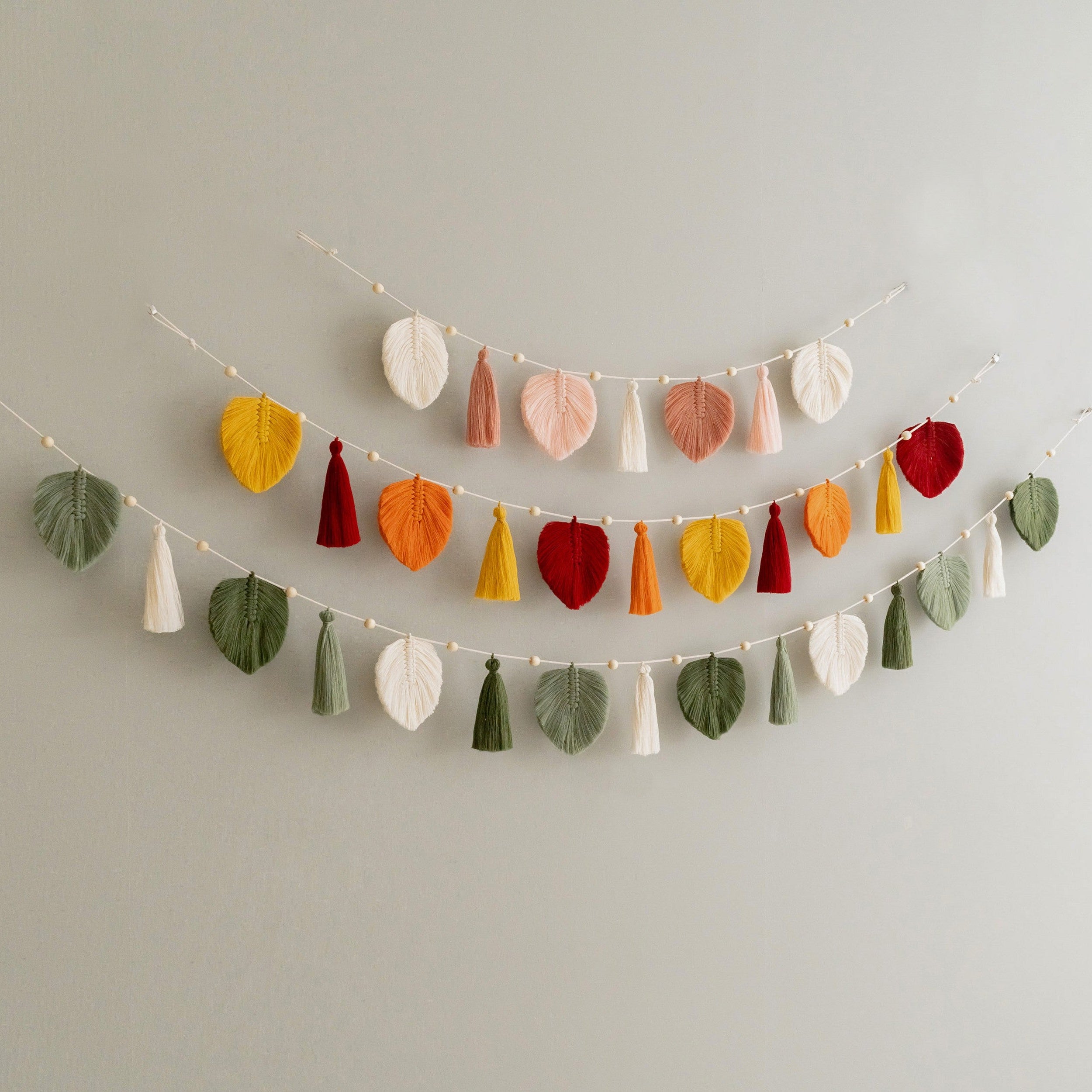 Macrame Leaf Garland – Boho Tassel Cotton Wall Decor L38