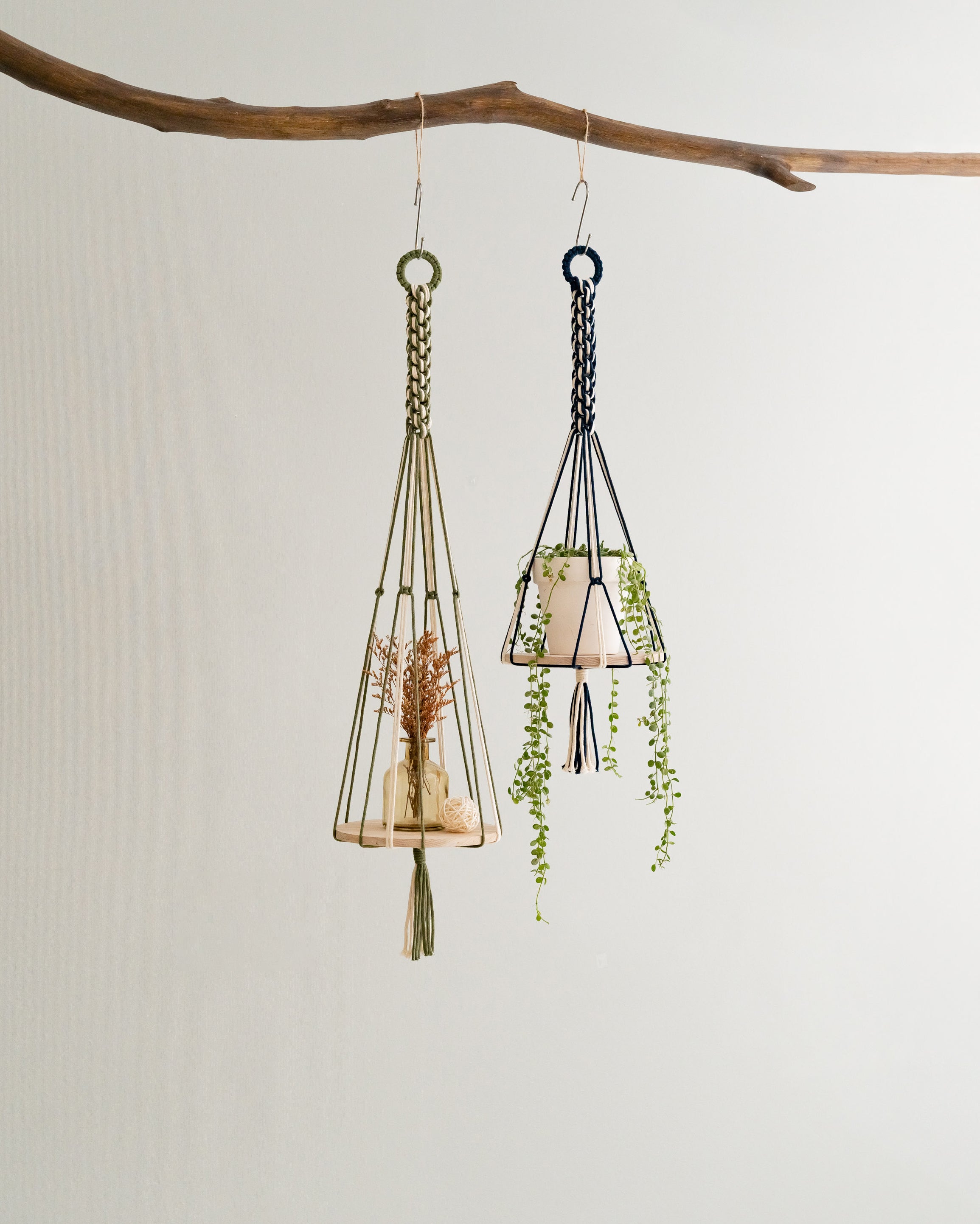 Boho Macrame Wood Tray Plant Hanger with Tail – Indoor Decor Basket S22