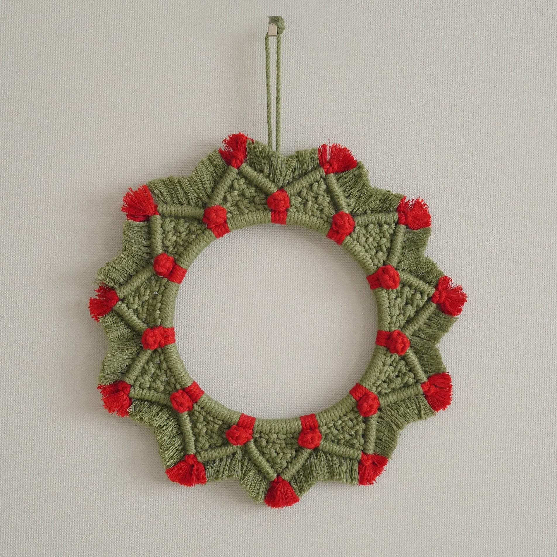 Macrame Wreath Patterns for Handmade Wall Decor and DIY Home P56