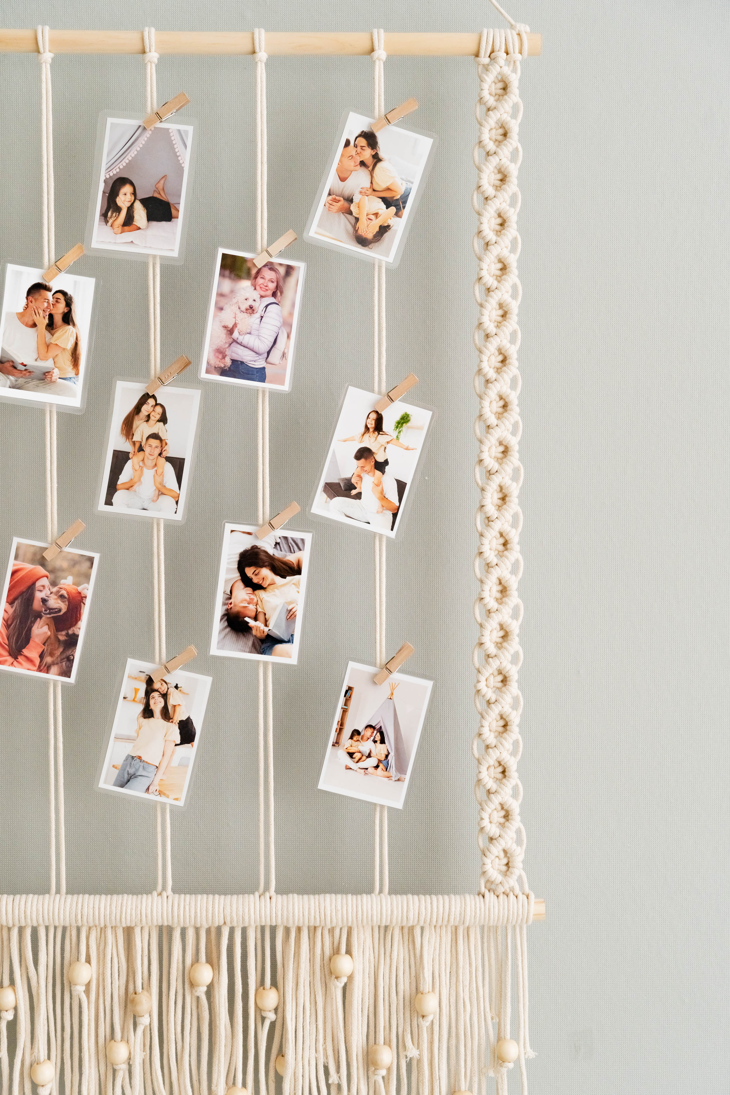 Macrame Wooden Bead Photo Hanger – Boho Wall Display H89