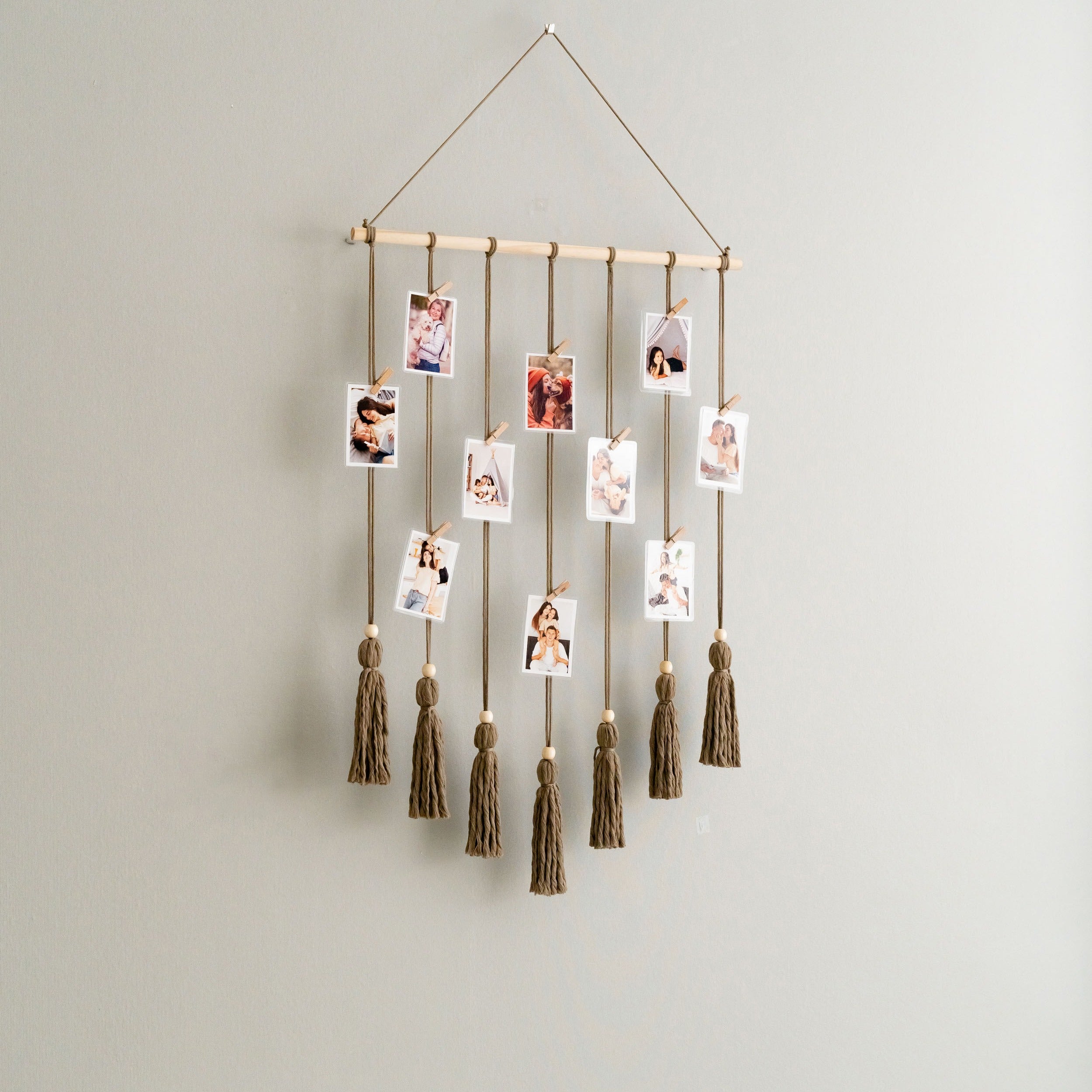 Boho Macrame Photo Display Hanger for Wall Décor H02