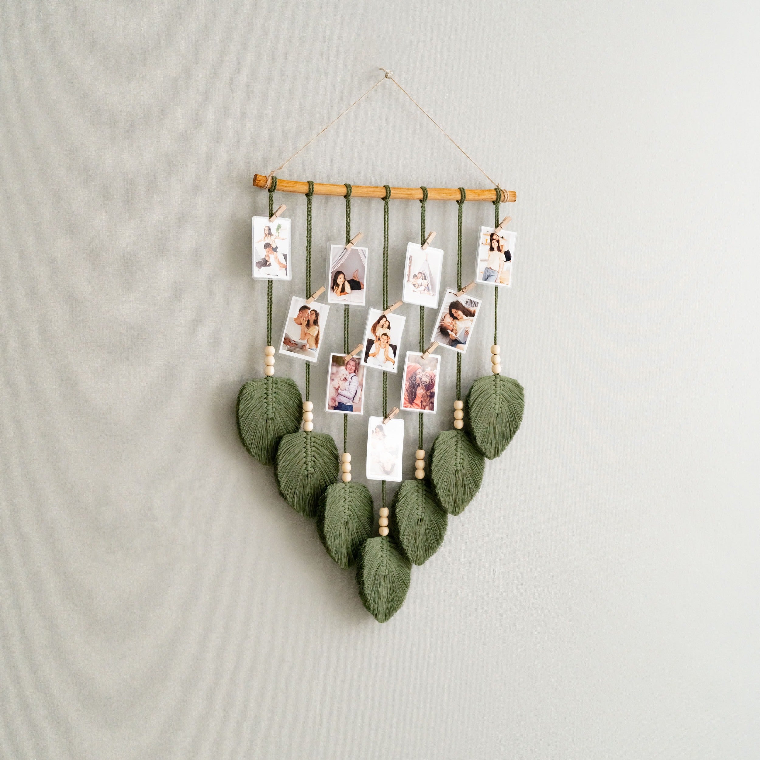 Boho Macrame Photo Display Hanger for Wall Décor H02