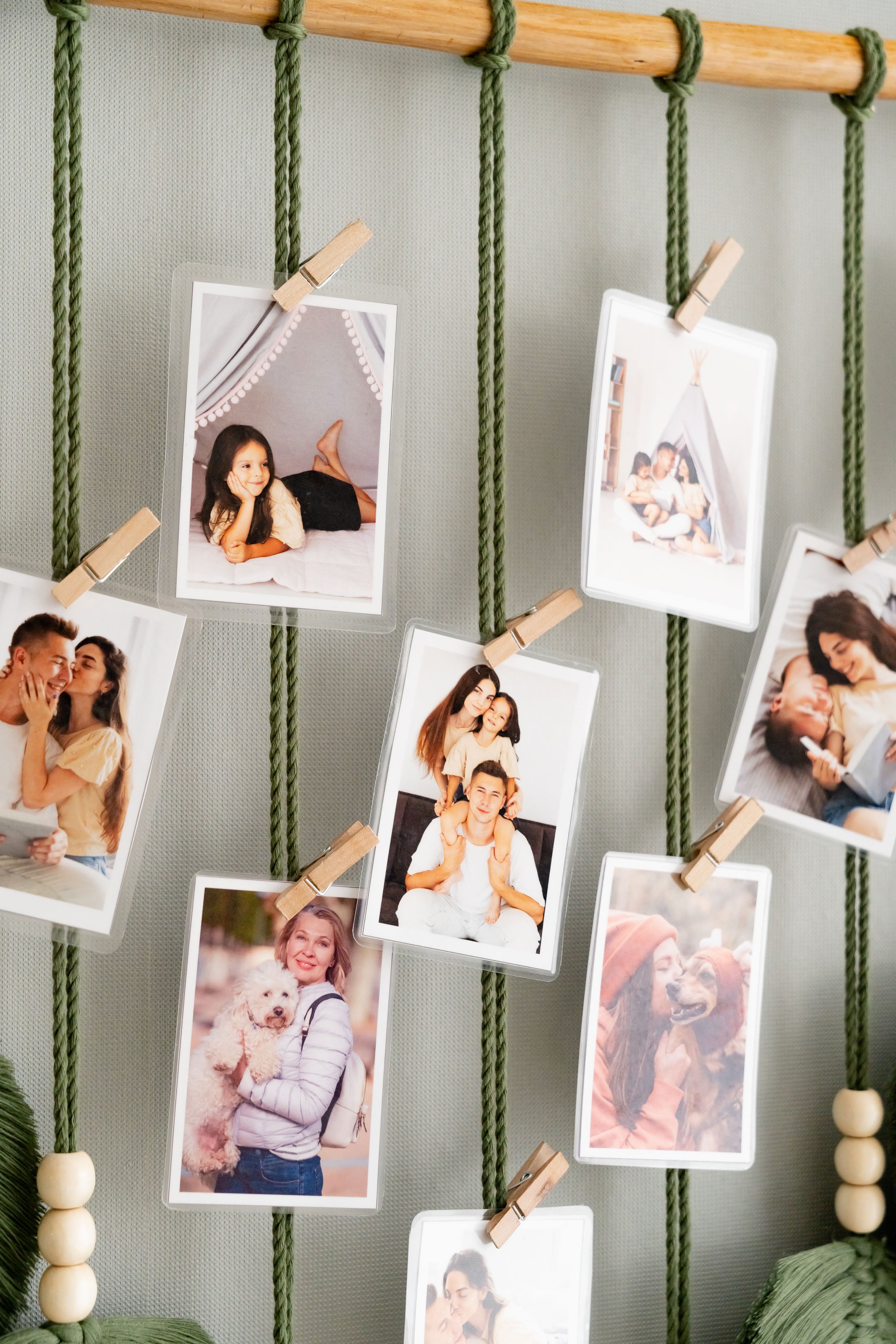 Boho Macrame Photo Display Hanger for Wall Décor H02