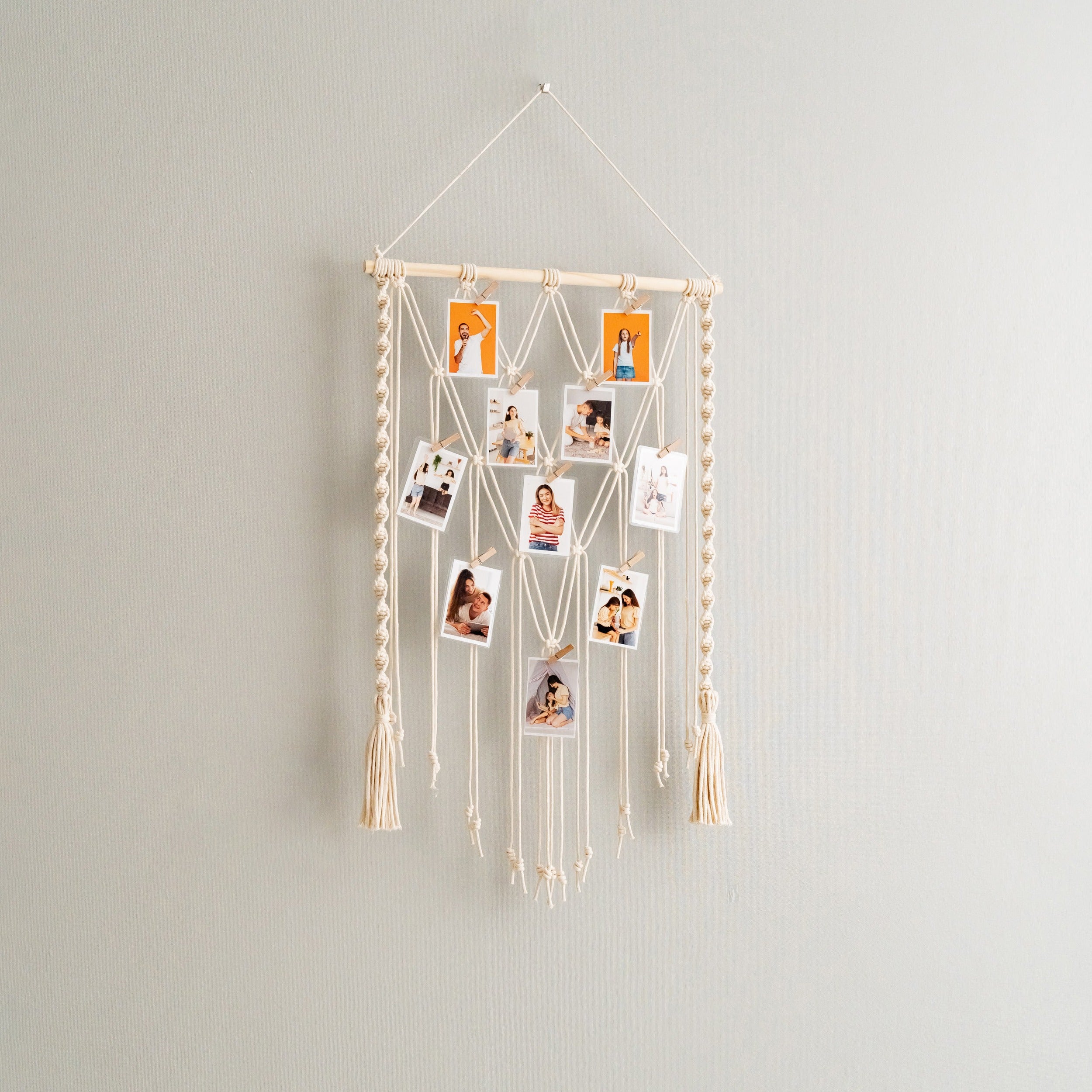 Boho Macrame Photo Display Hanger for Wall Décor H02