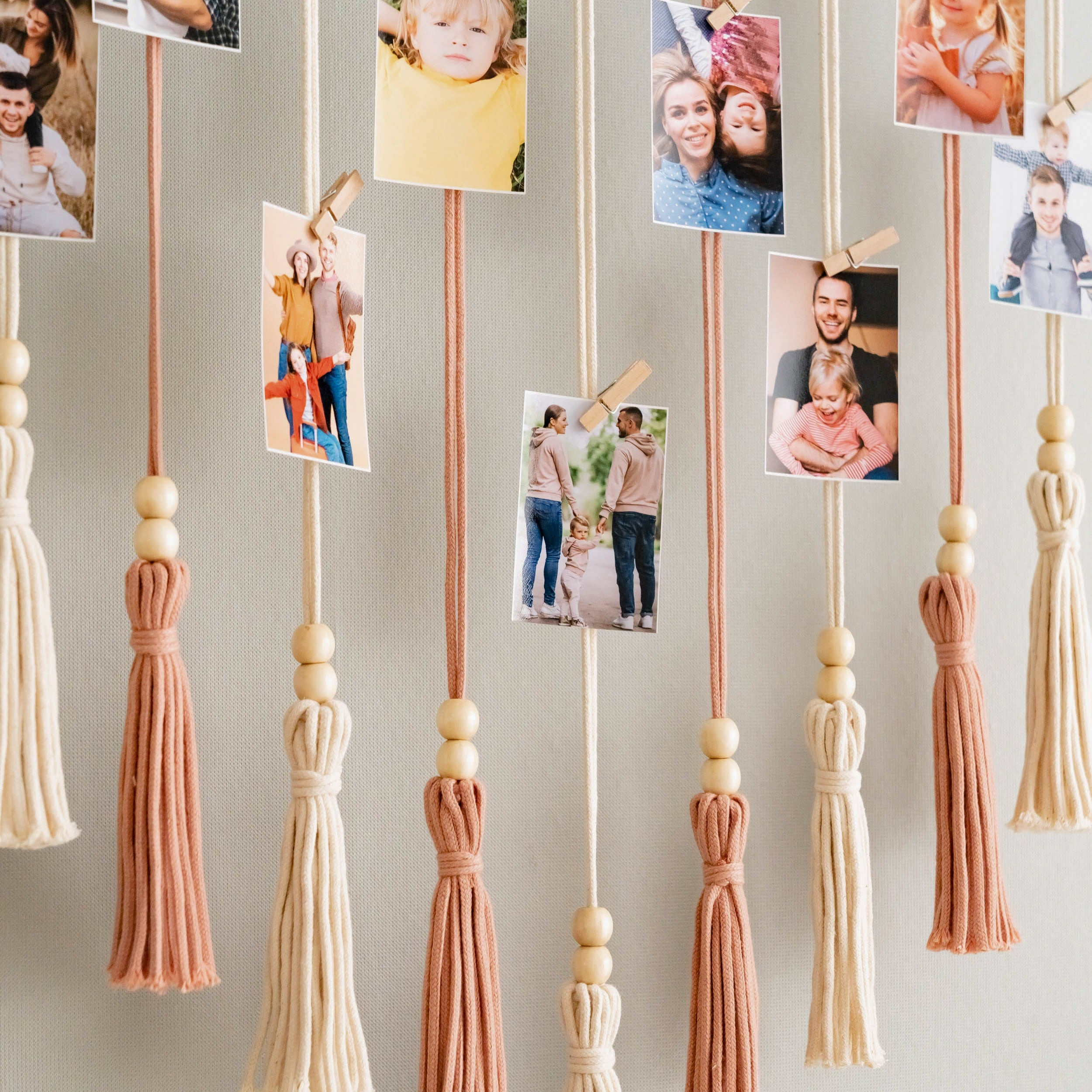 Macrame Photo Display – Boho Wall Hanging with Tassels I76