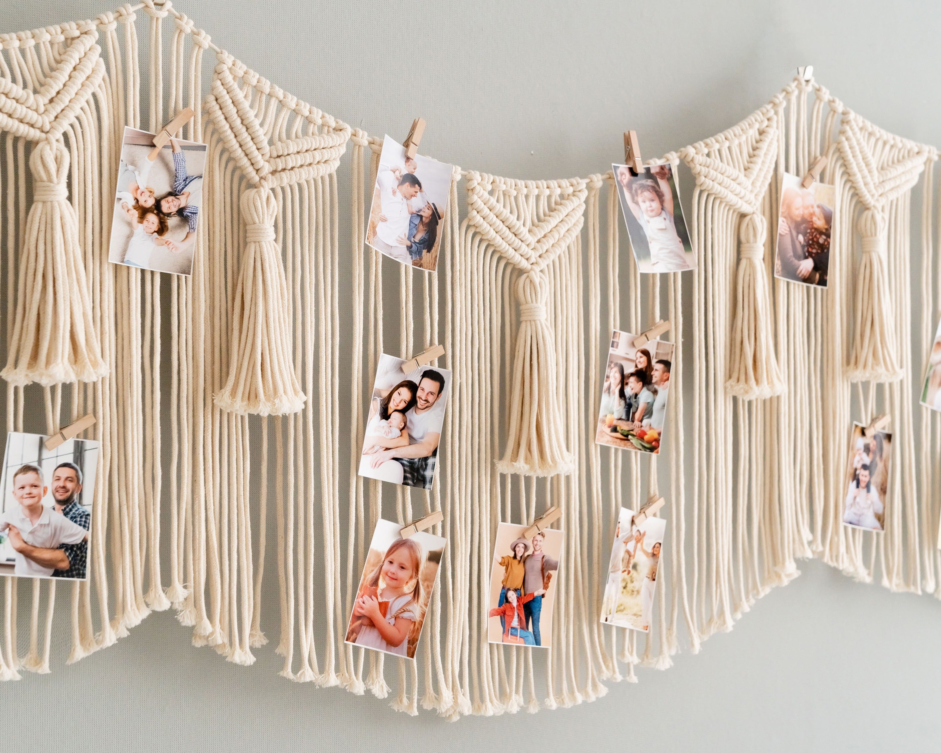 Macrame Photo Display Garland – Extra Long Wall Hanging I77