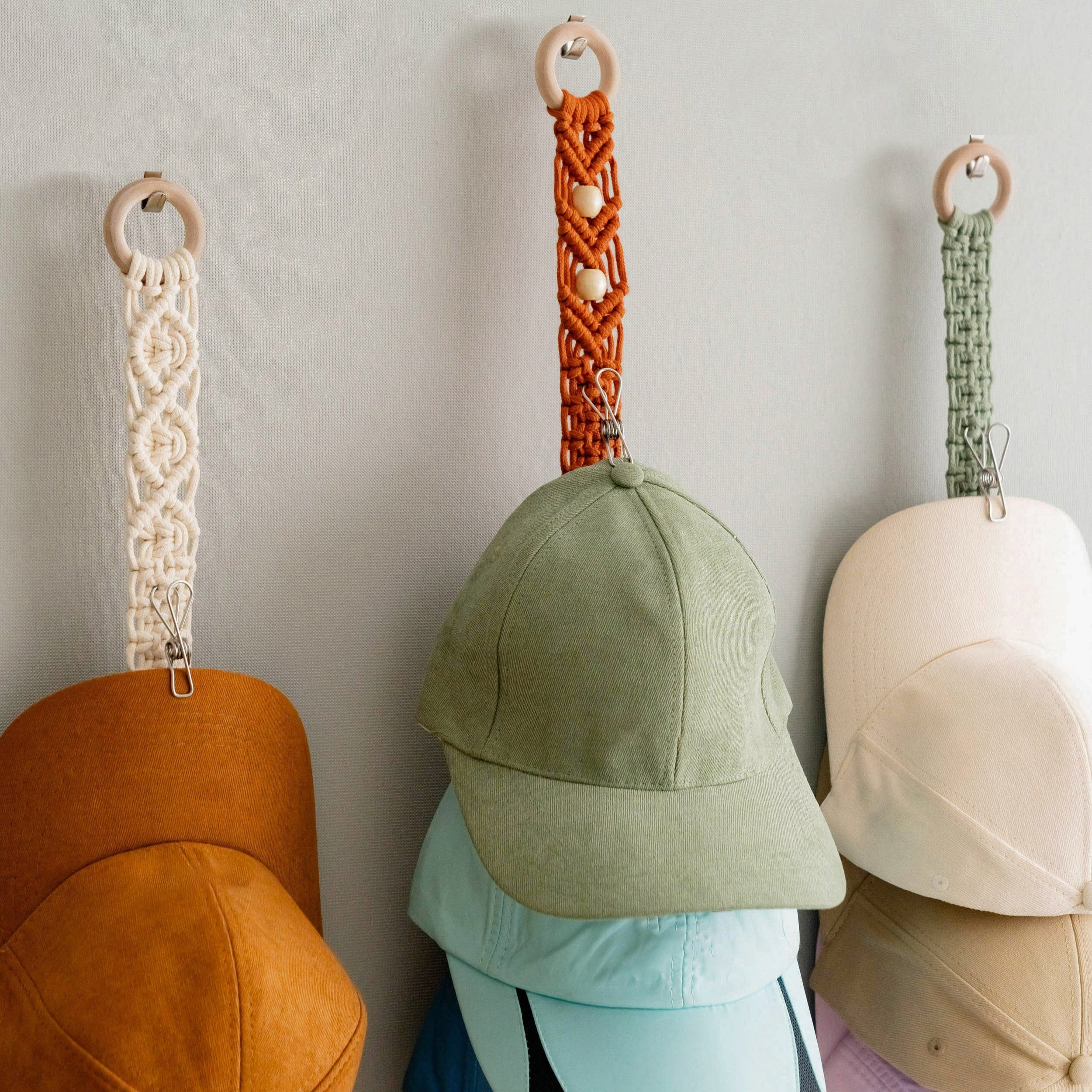 Macrame Baseball Cap Holder – Wall Hanging Hat Organizer H38