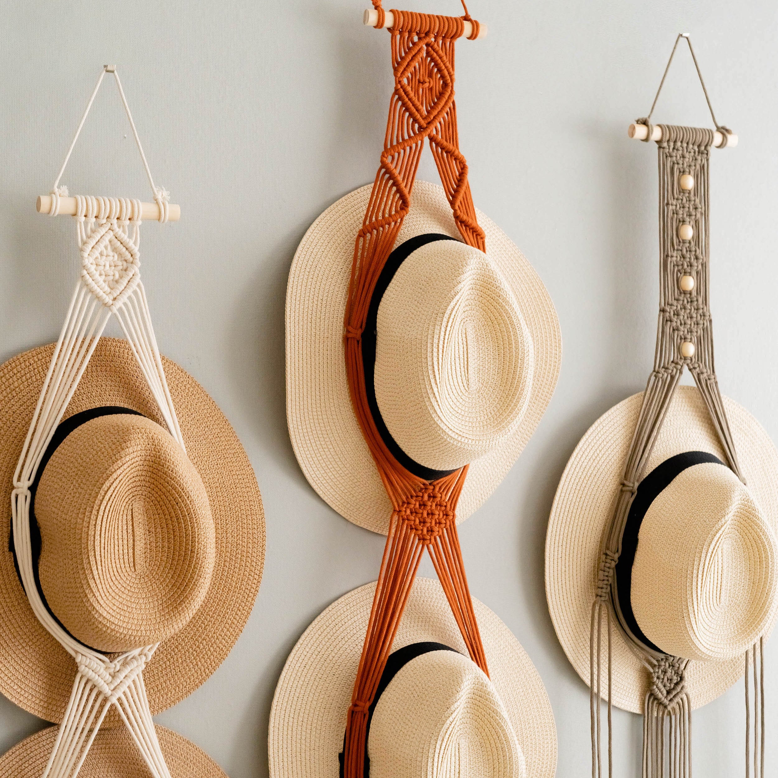 Macrame Hat Hanger – Boho Wall Organizer for Hats & Accessories I45
