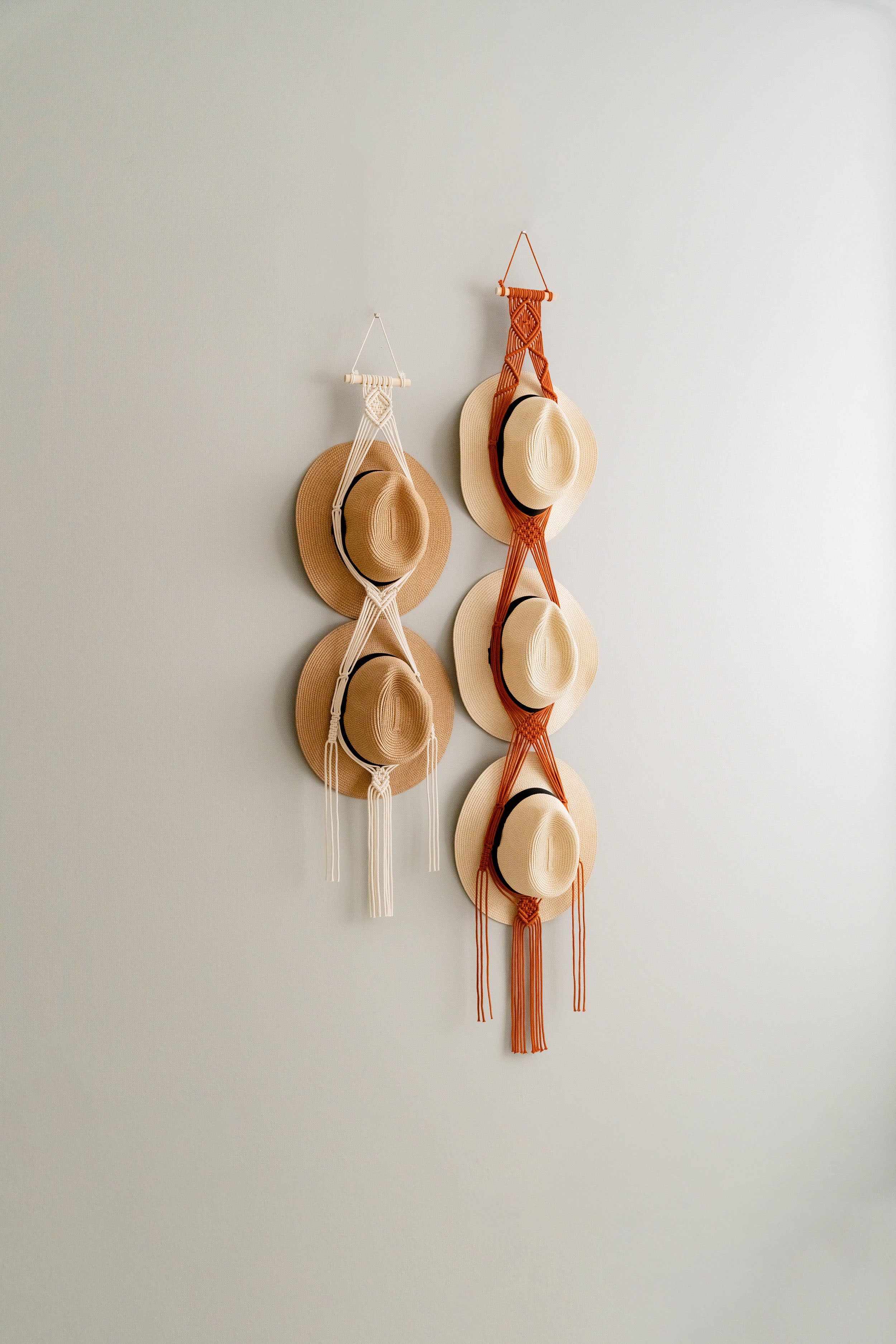 Macrame Hat Hanger – Boho Wall Organizer for Hats & Accessories I45