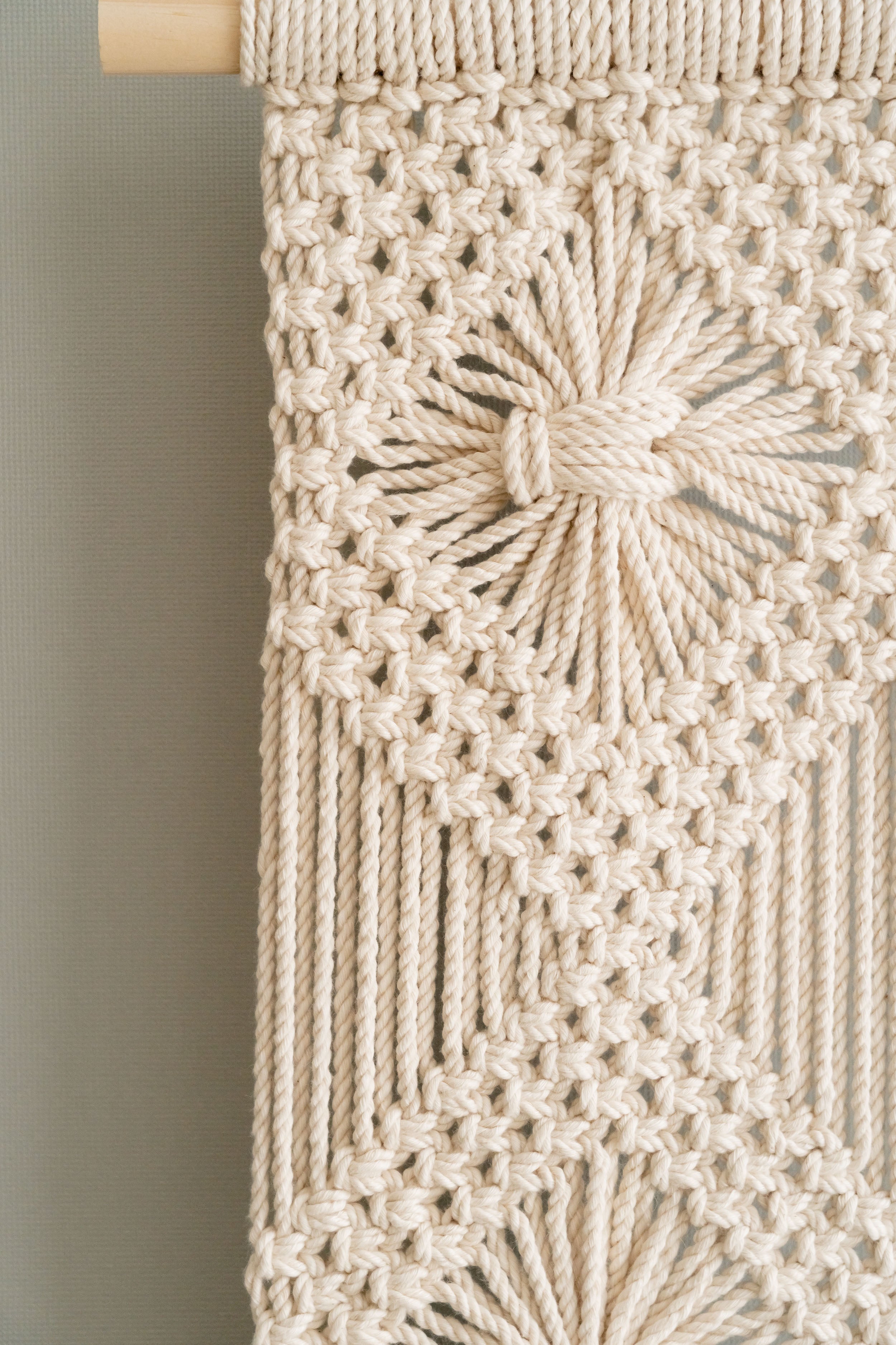 Diamond Macrame Wall Hanging – Boho Cotton Wall Decor W66