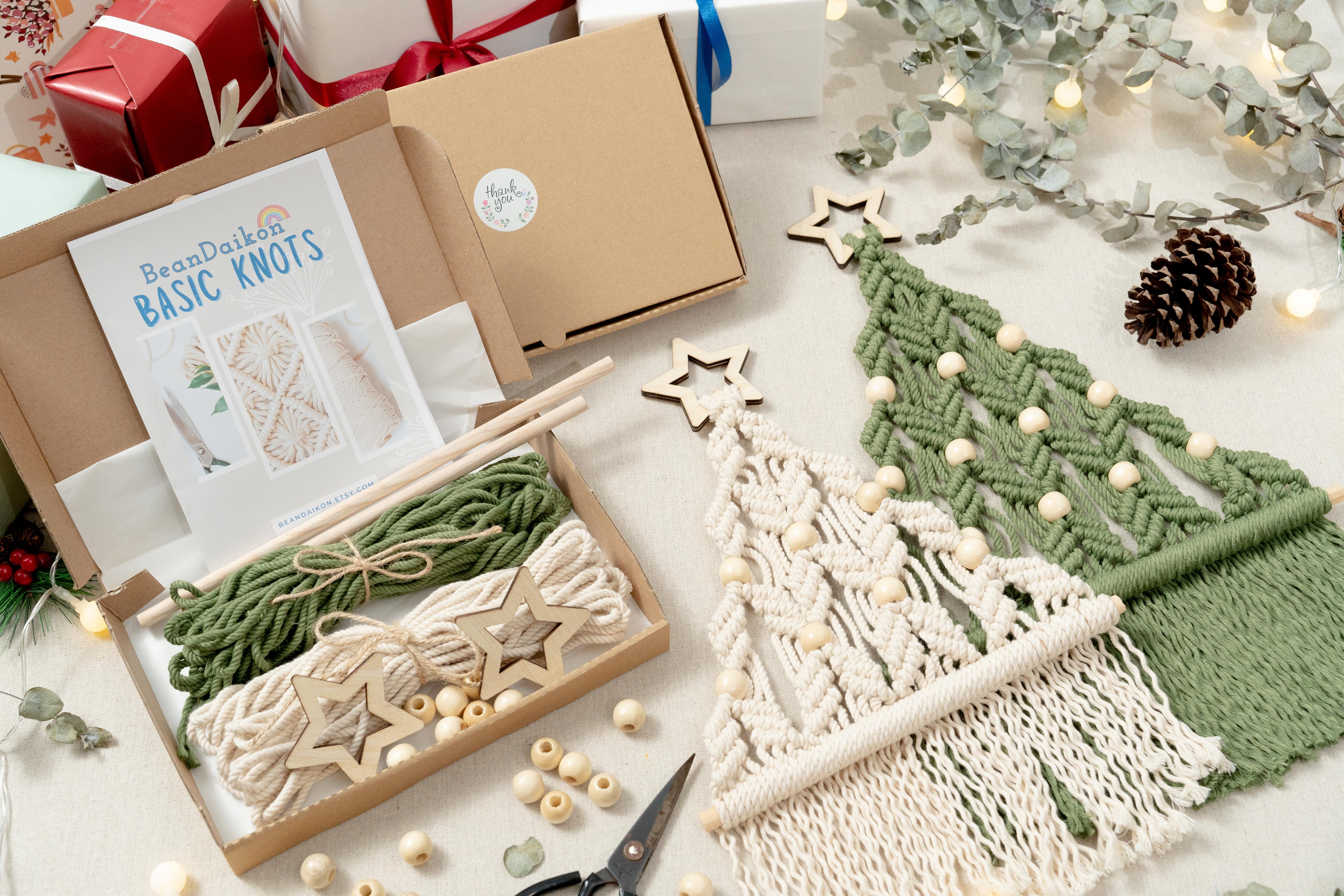 Christmas DIY Wall Decor – Cotton Macrame Tree Kit with Wood Beads K20