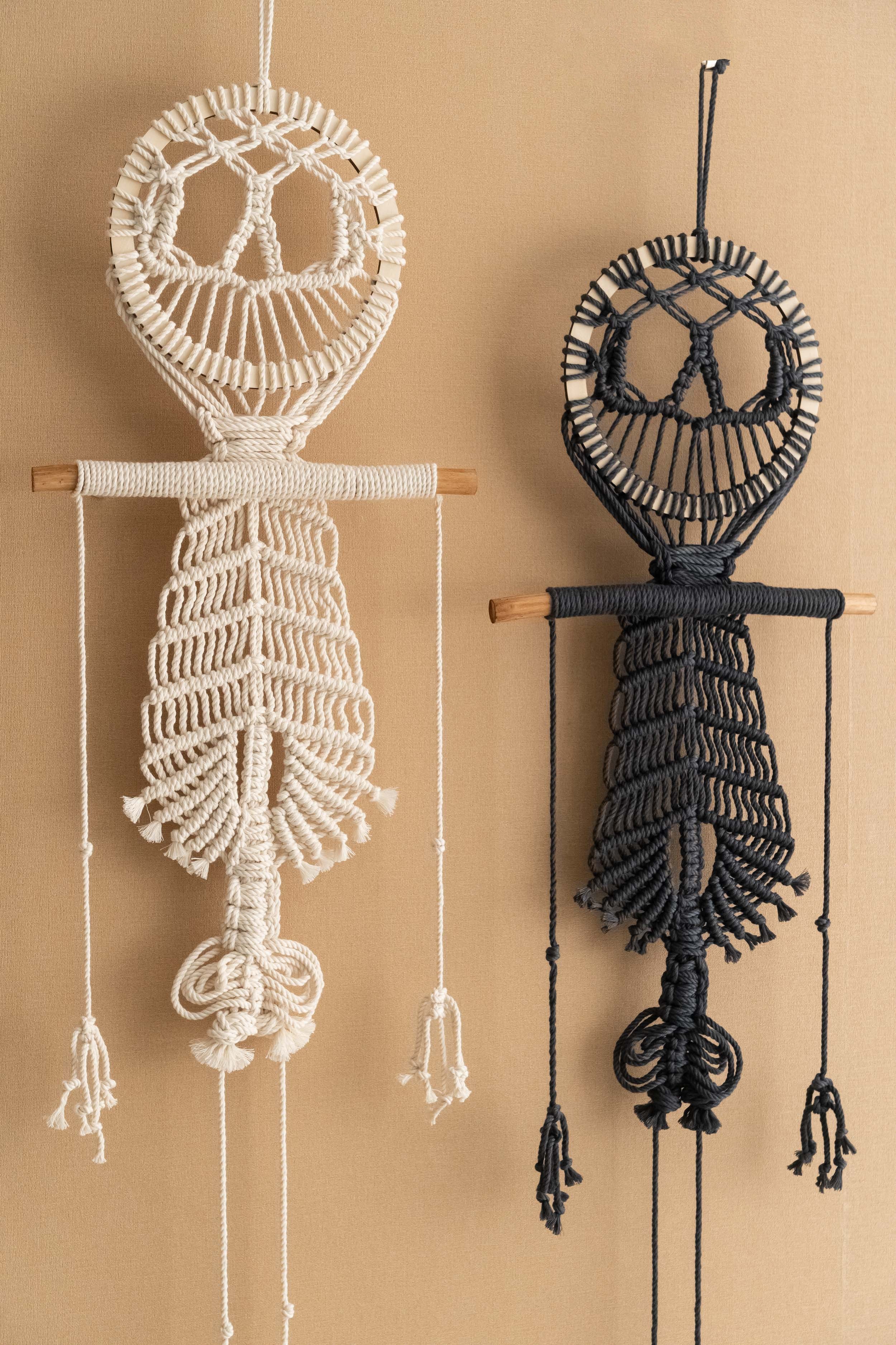 Macrame Skeleton Halloween Decor – Cotton Spooky Wall Hanging W94
