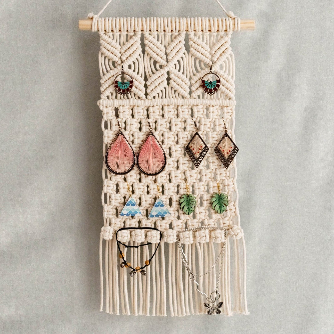 Macrame Earring Holder - Boho Jewelry Organizer Wall Hanging I80