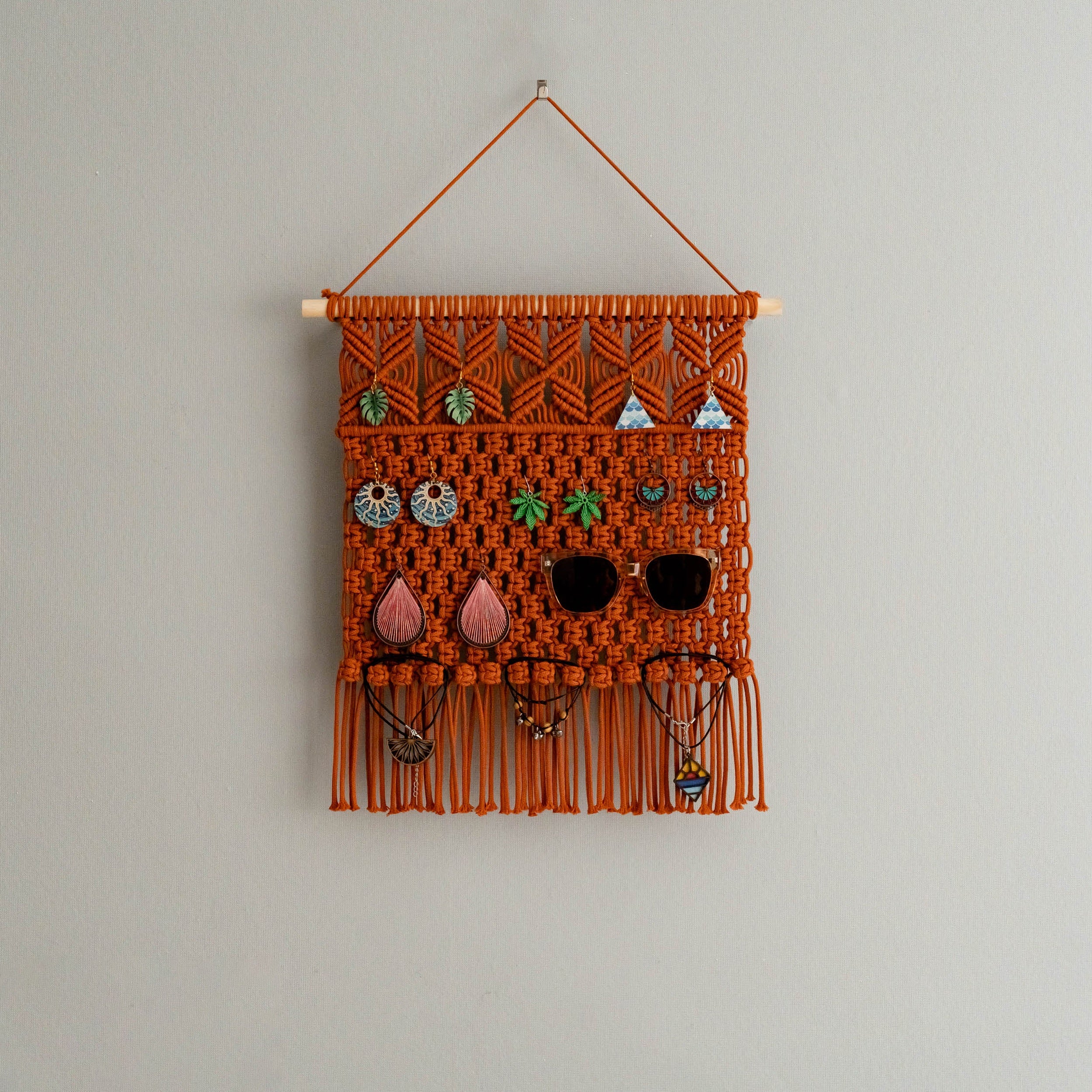 Macrame Earring Holder - Boho Jewelry Organizer Wall Hanging I80