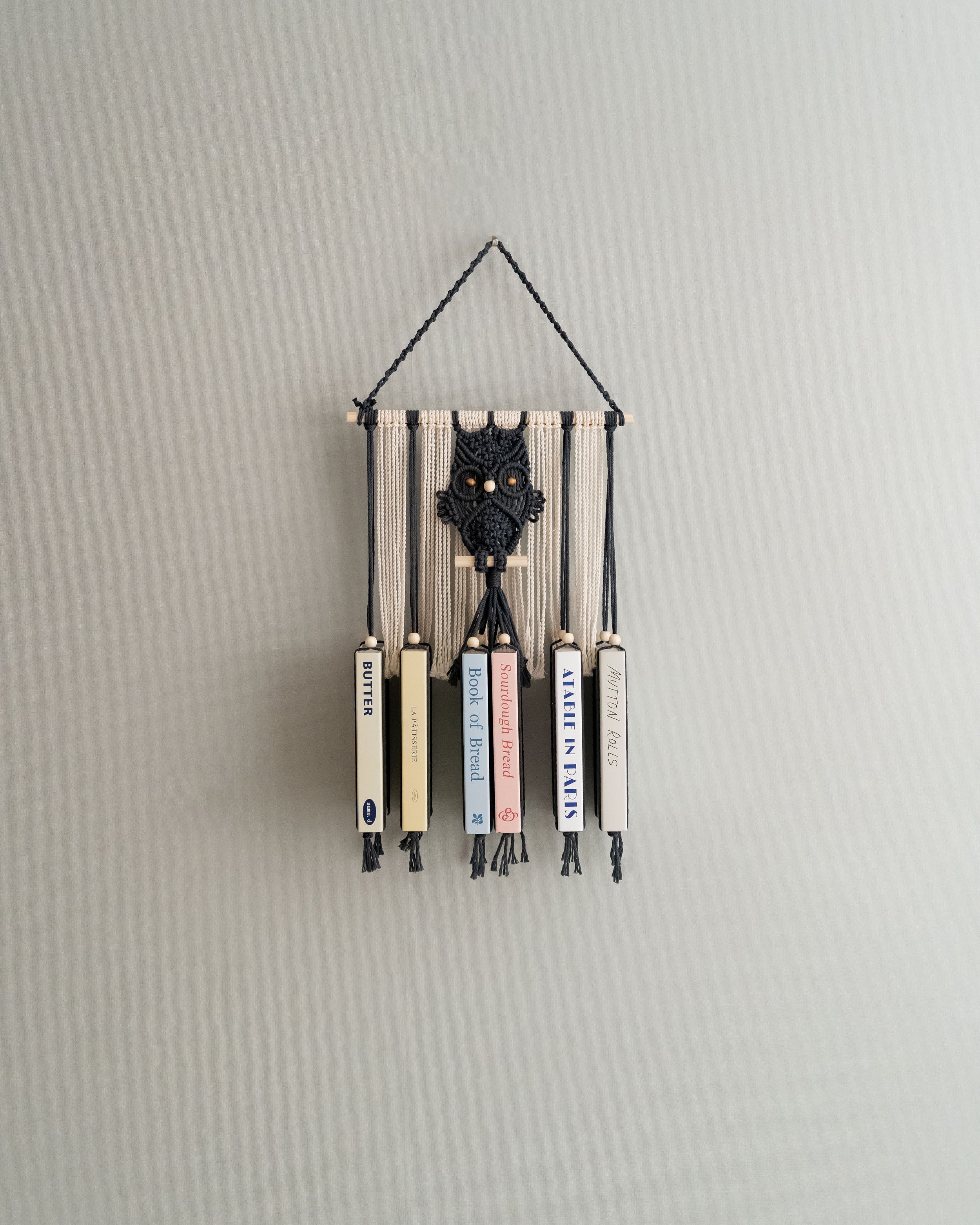 Macrame Owl Book Hanger – Hanging Bookshelf with Owl Design H76