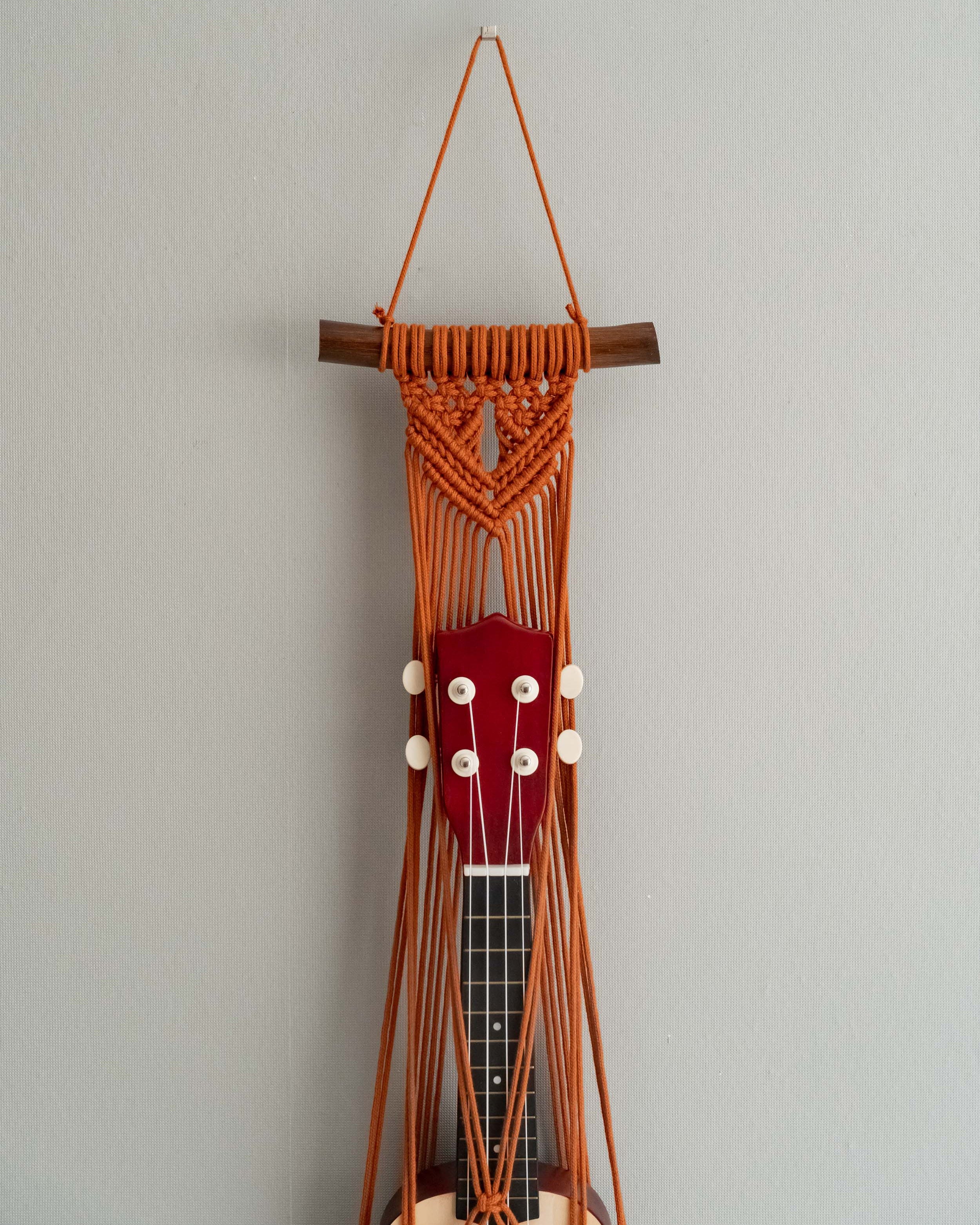 Macrame Ukulele Hanger – Ukulele Wall Mount for Boho Room Decor H77