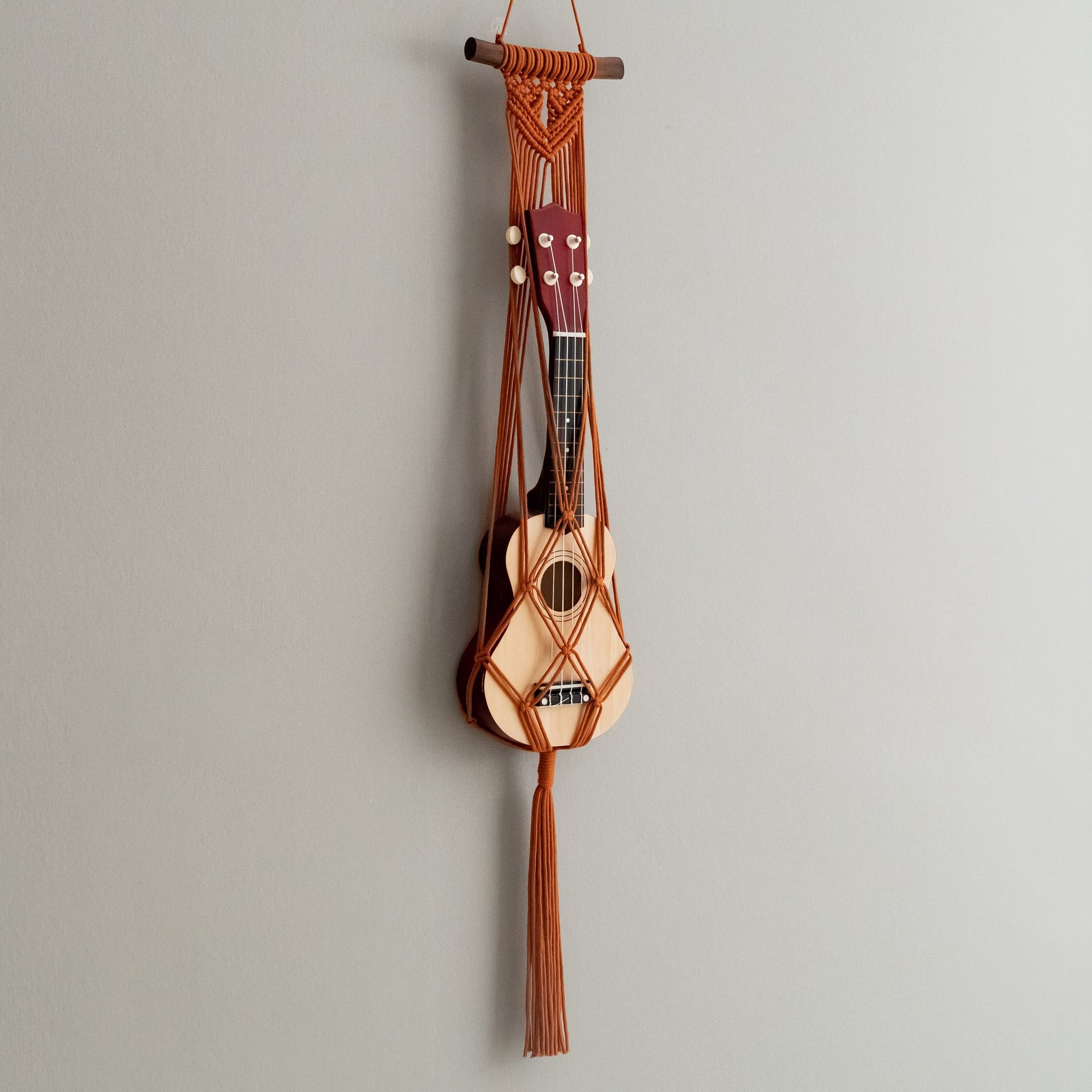 Macrame Ukulele Hanger – Ukulele Wall Mount for Boho Room Decor H77