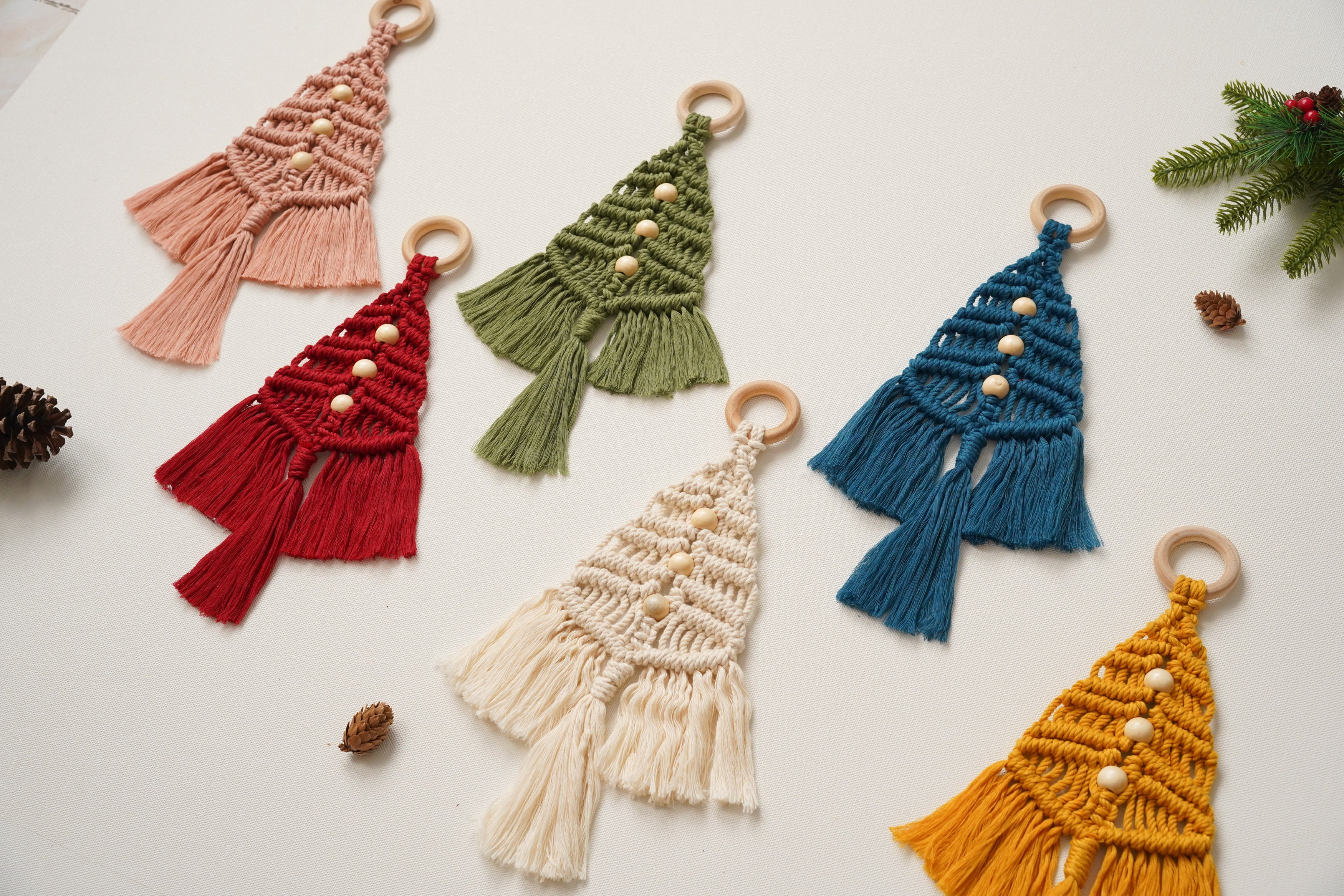 Macrame Mini Christmas Tree Pattern for Christmas Macrame Pattern and DIY P13