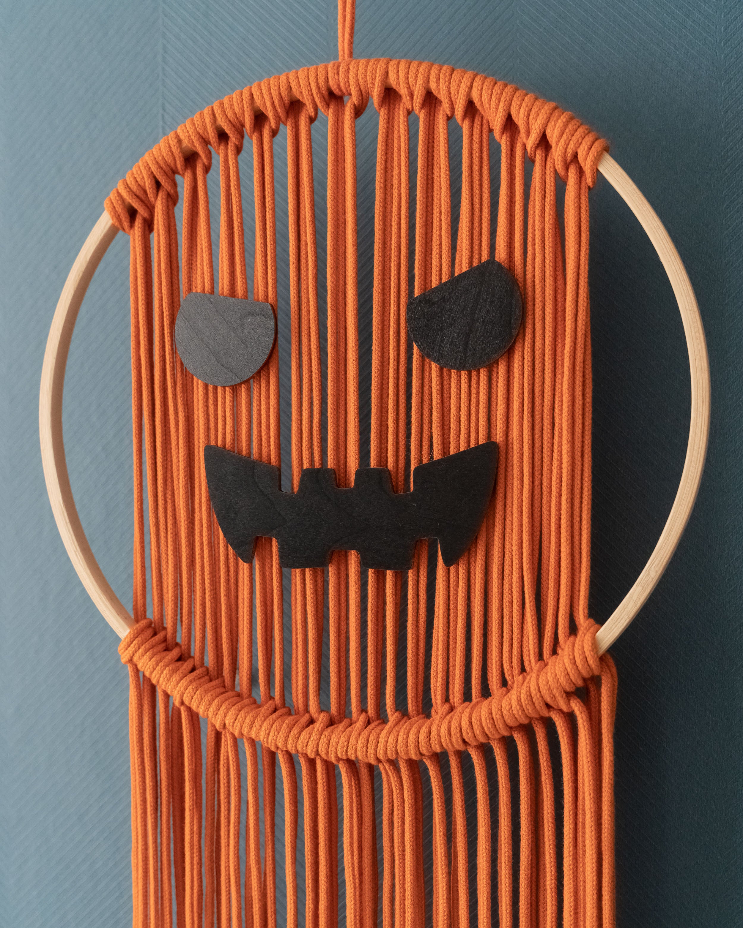 Macrame Ghost Halloween Decor for Halloween Wall Decor and Boho Style V74