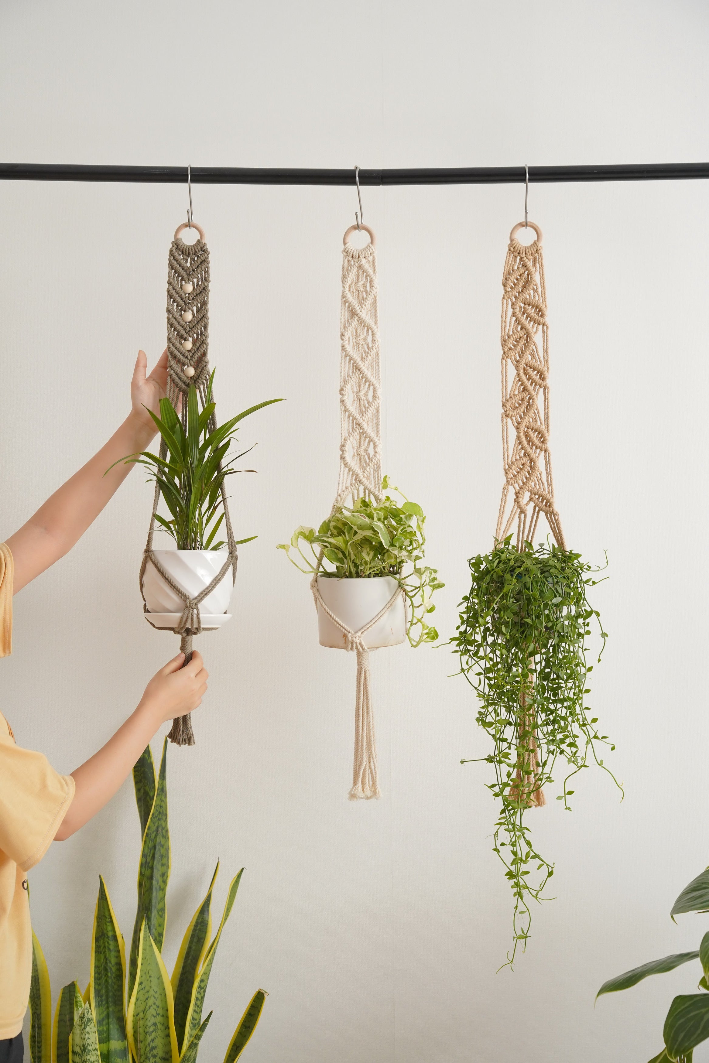 Minimalist Cotton Rope - Macrame Plant Hanger with Tassel Decor H13